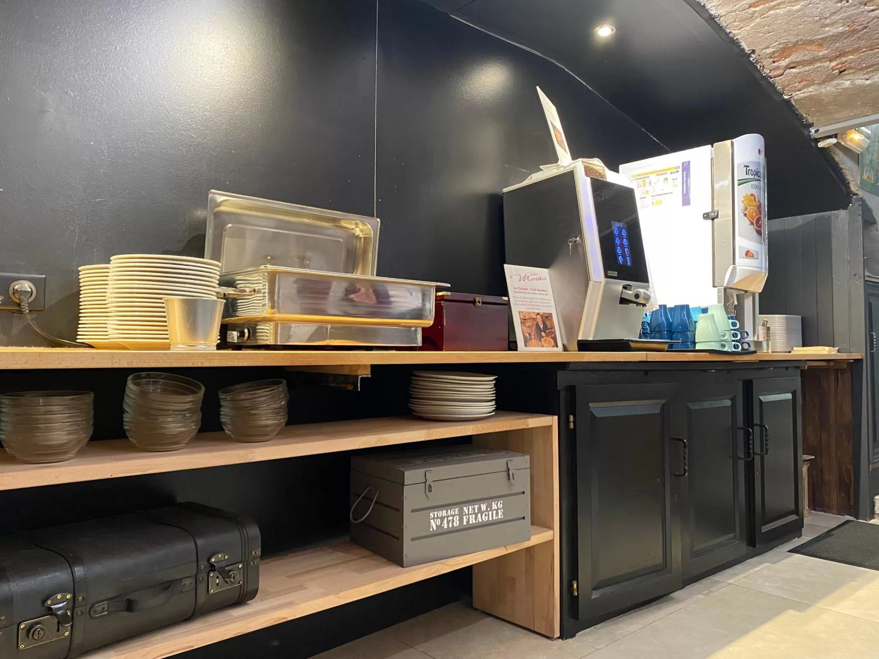 Breakfast in Kyriad Chalon-Sur-Saone Centre