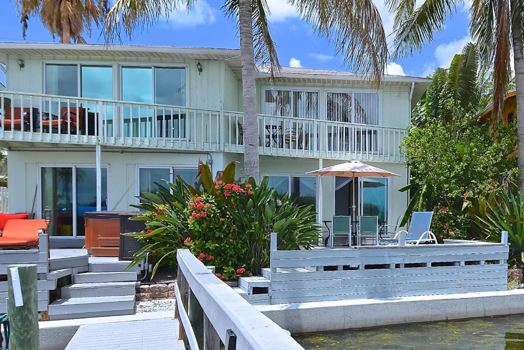 Decorative detail in Turtle Beach Resort