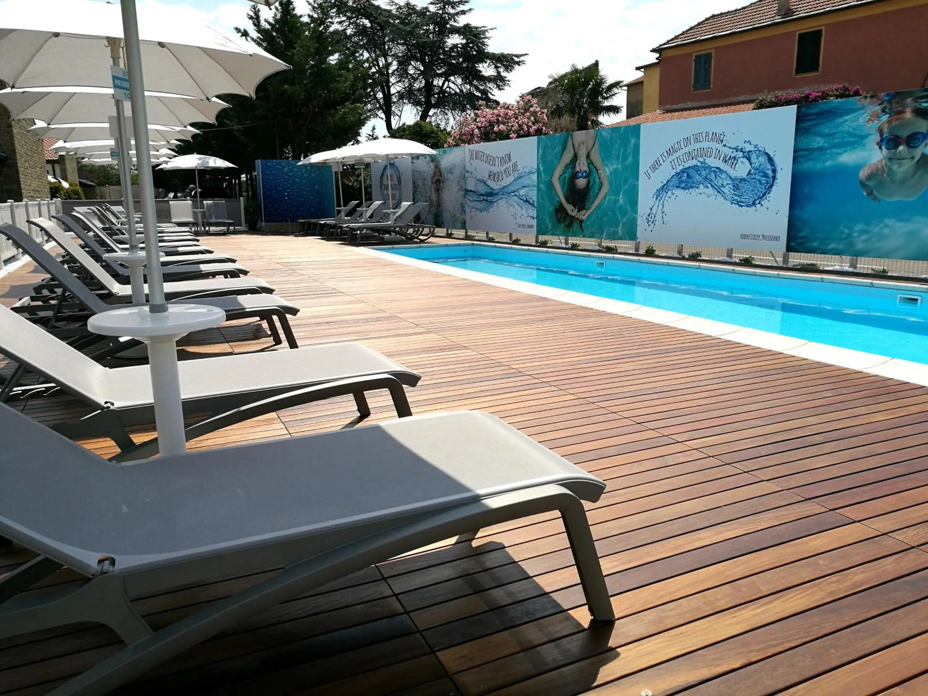 Pool view in Best Western Hotel Anthurium
