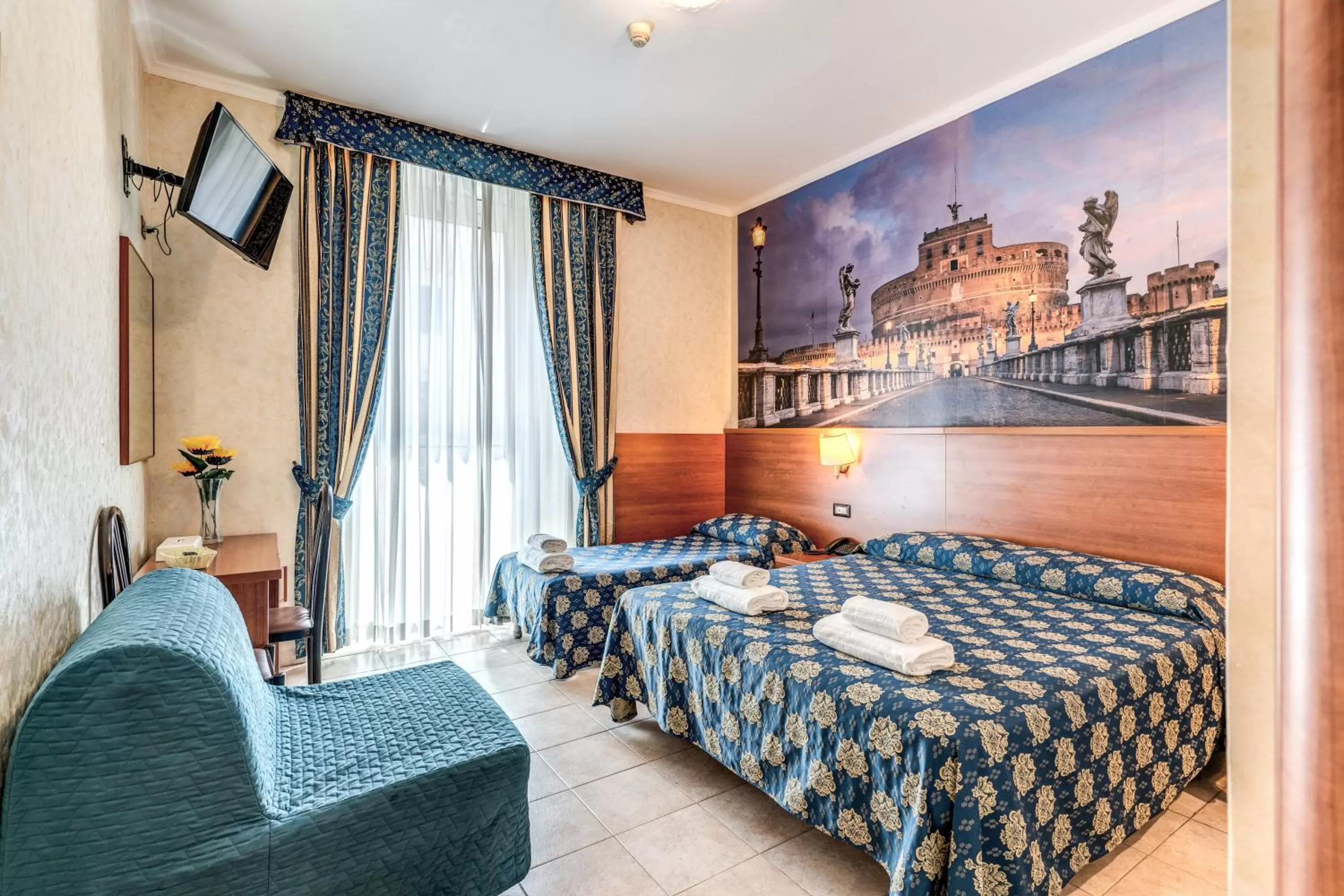 TV and multimedia, Bed in Hotel Orlanda