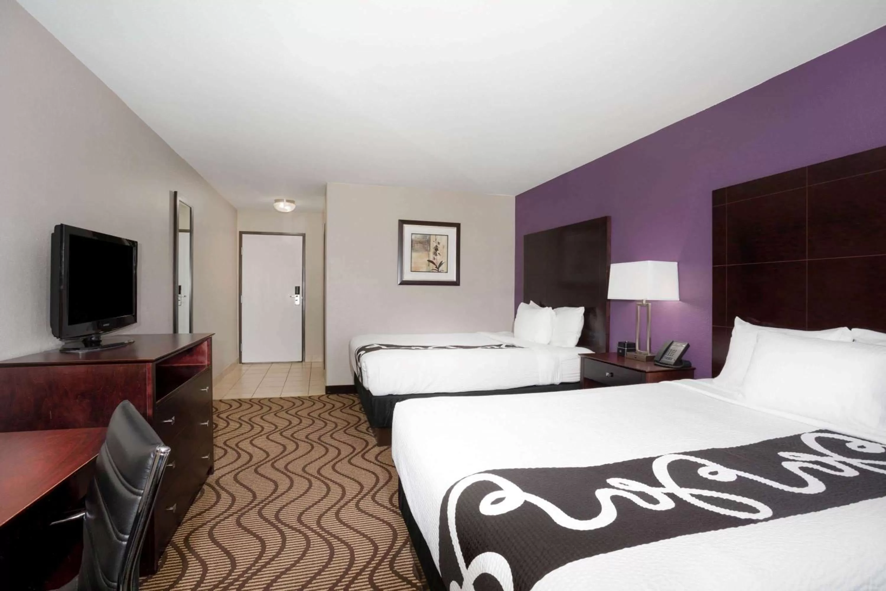 Photo of the whole room, Bed in La Quinta by Wyndham Henderson-Northeast Denver