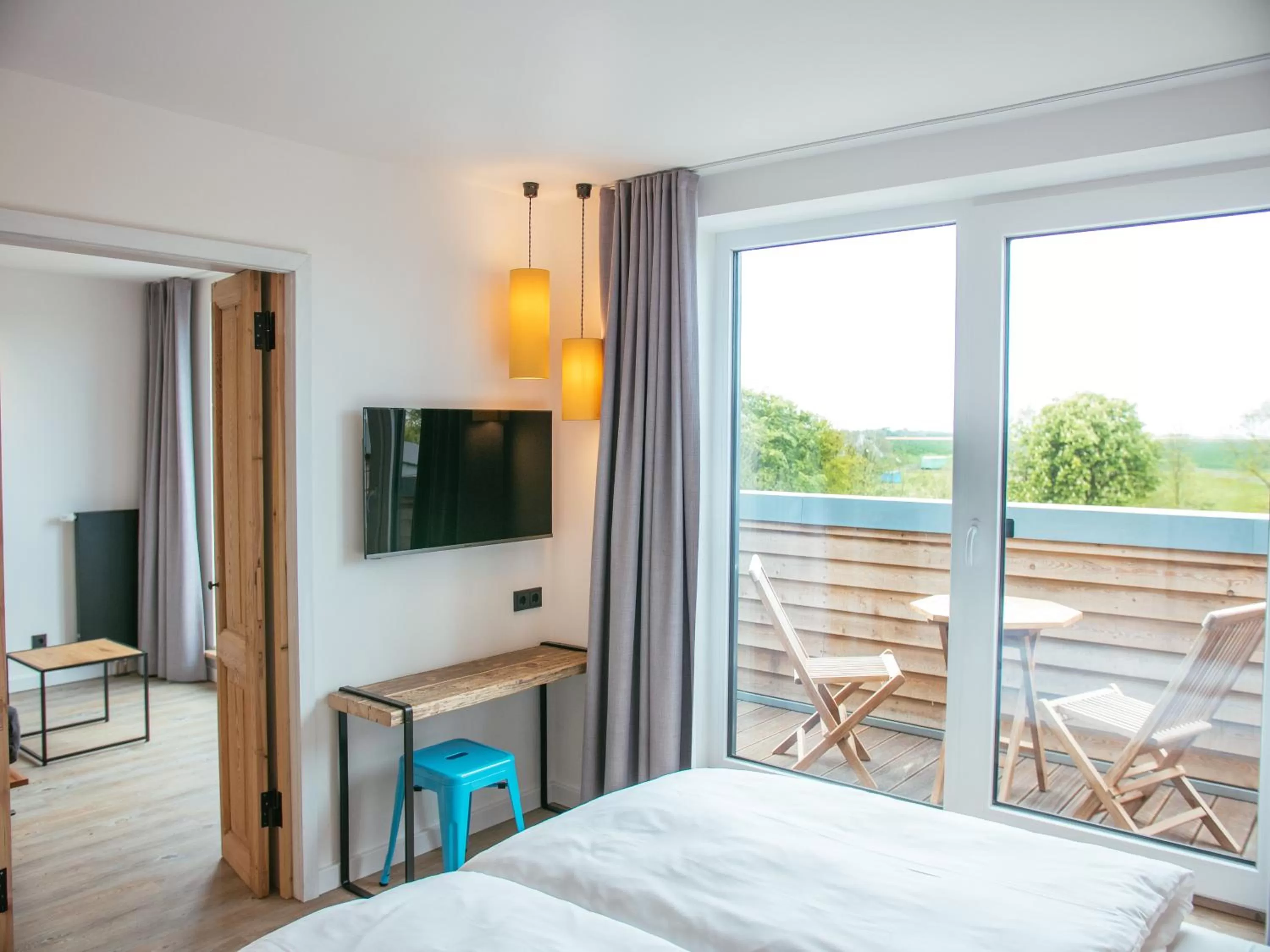 Garden, Bed in Hotel Landhafen