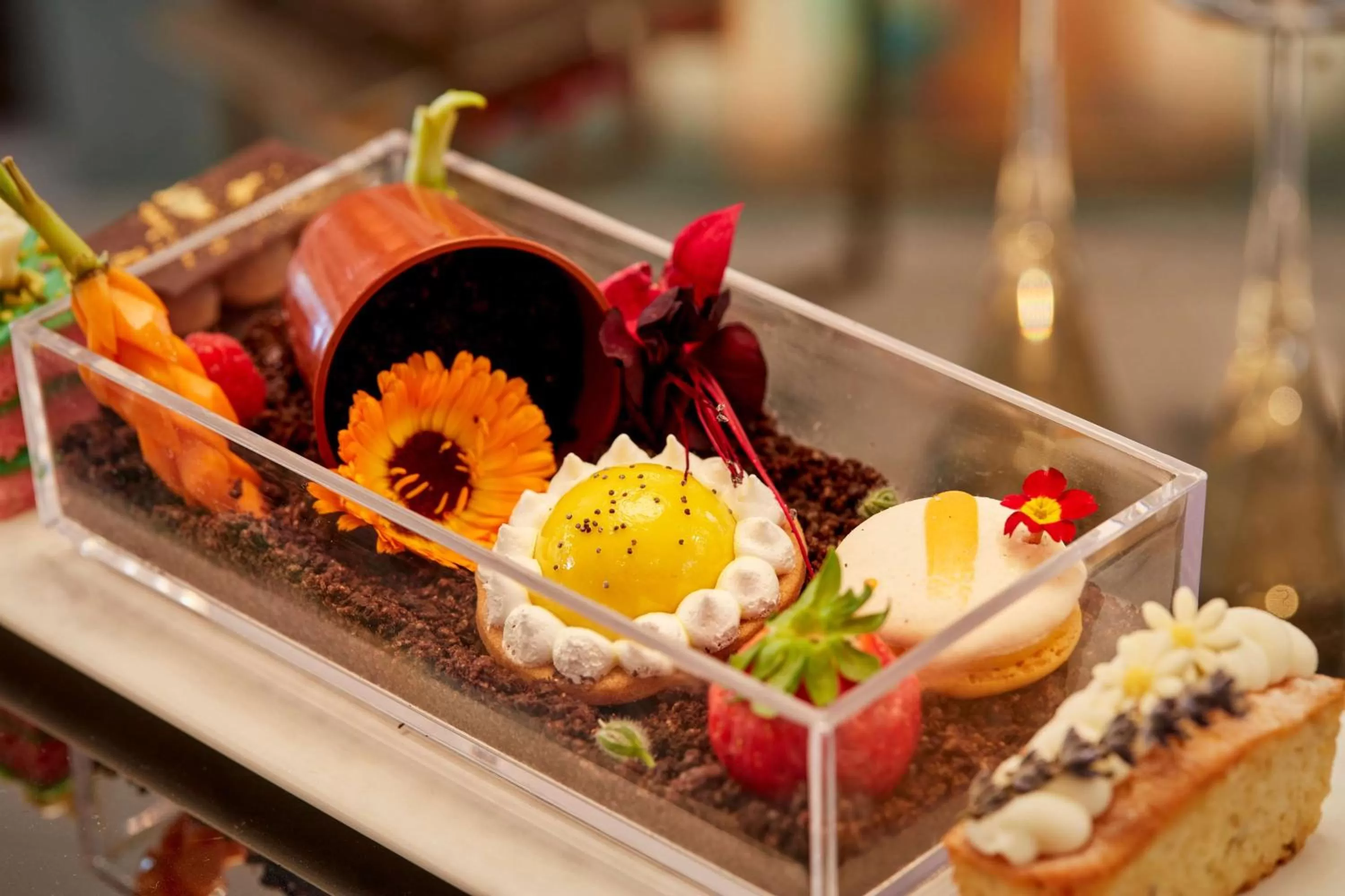 Dining area in 100 Queen's Gate Hotel London Kensington, Curio Collection by Hilton