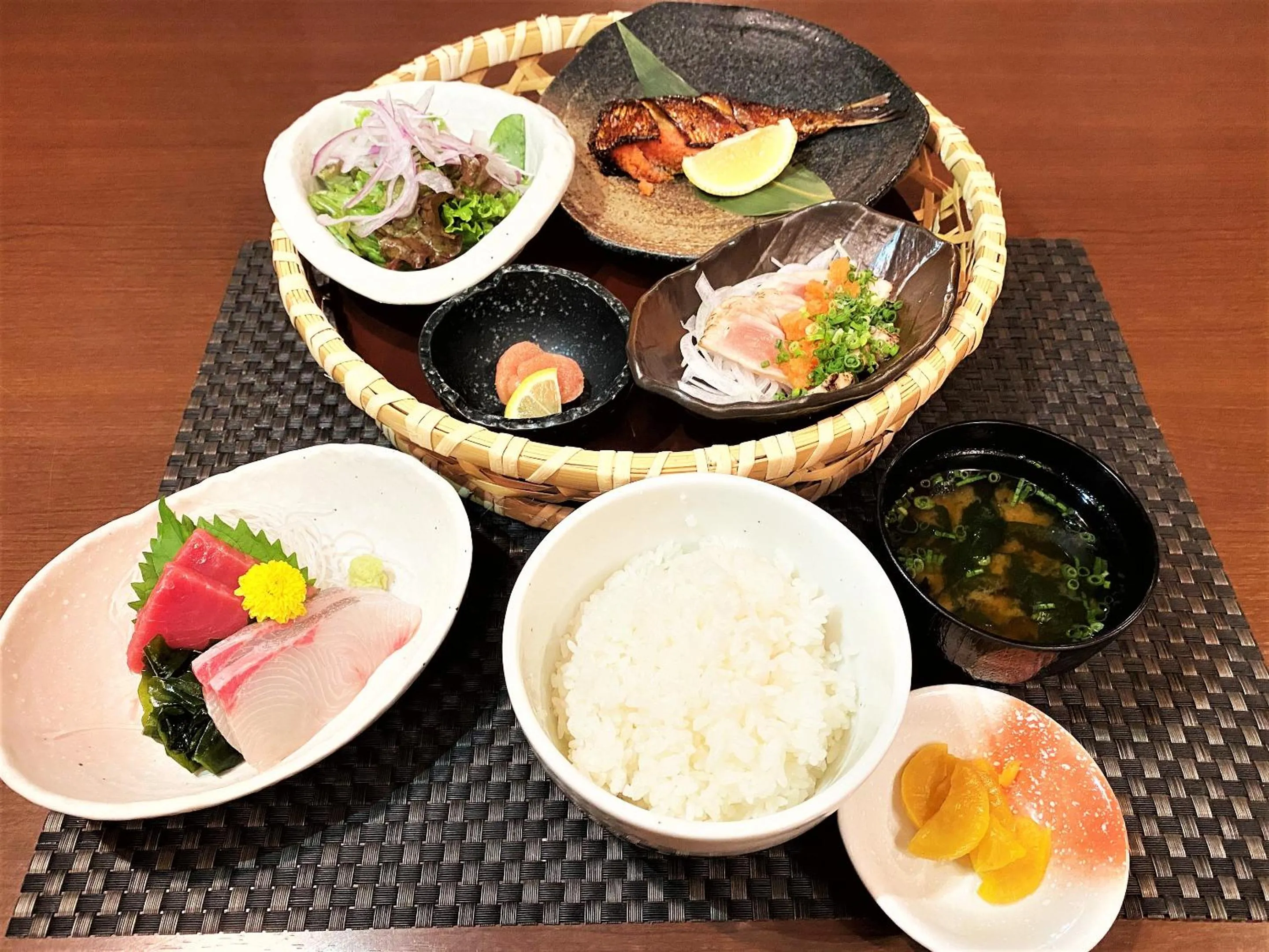 Restaurant/places to eat in Hotel Route-Inn Hakata Ekimae -Hakataguchi-