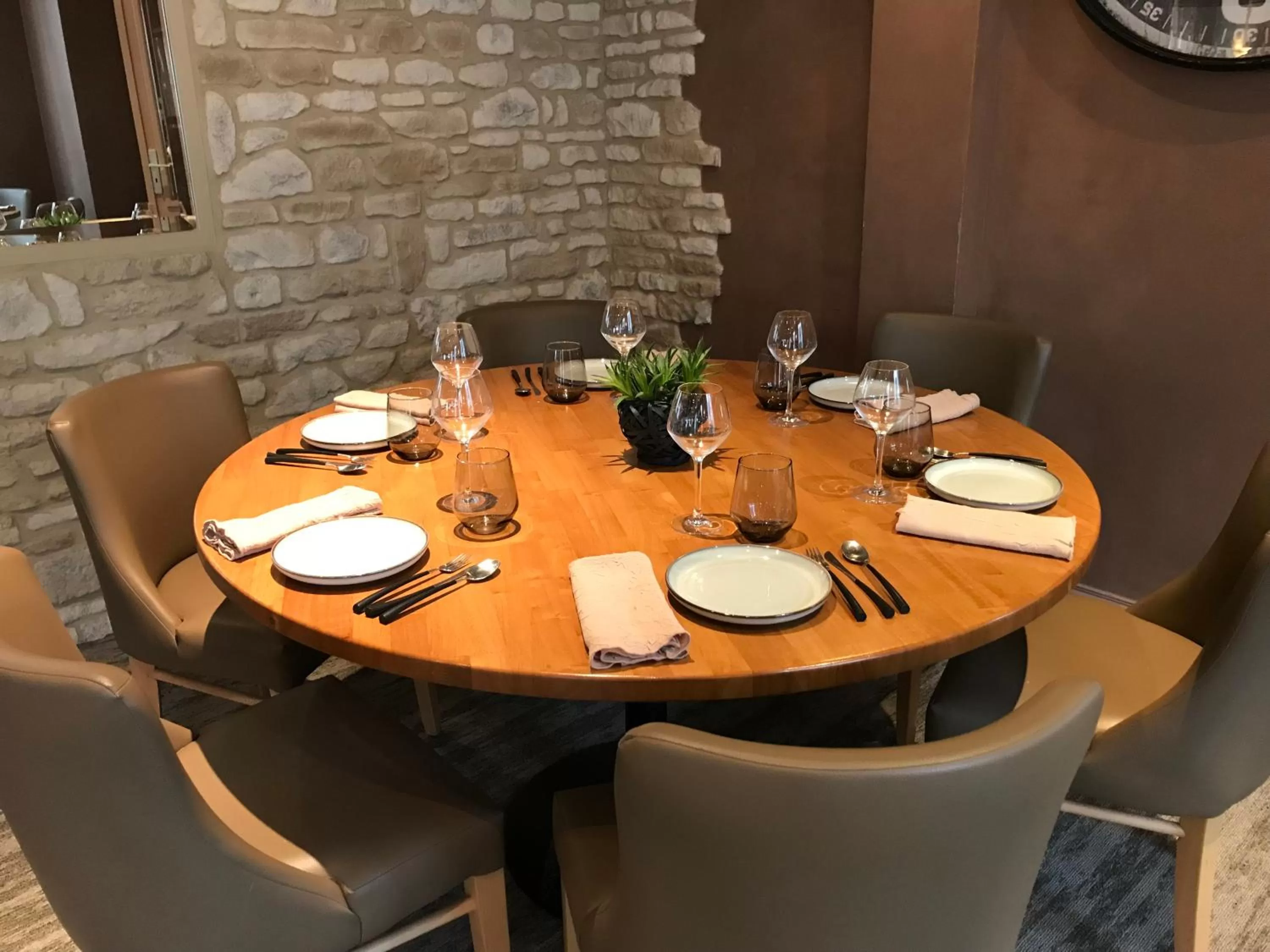 Logis Hôtel Les Airelles Neufchâtel En Bray