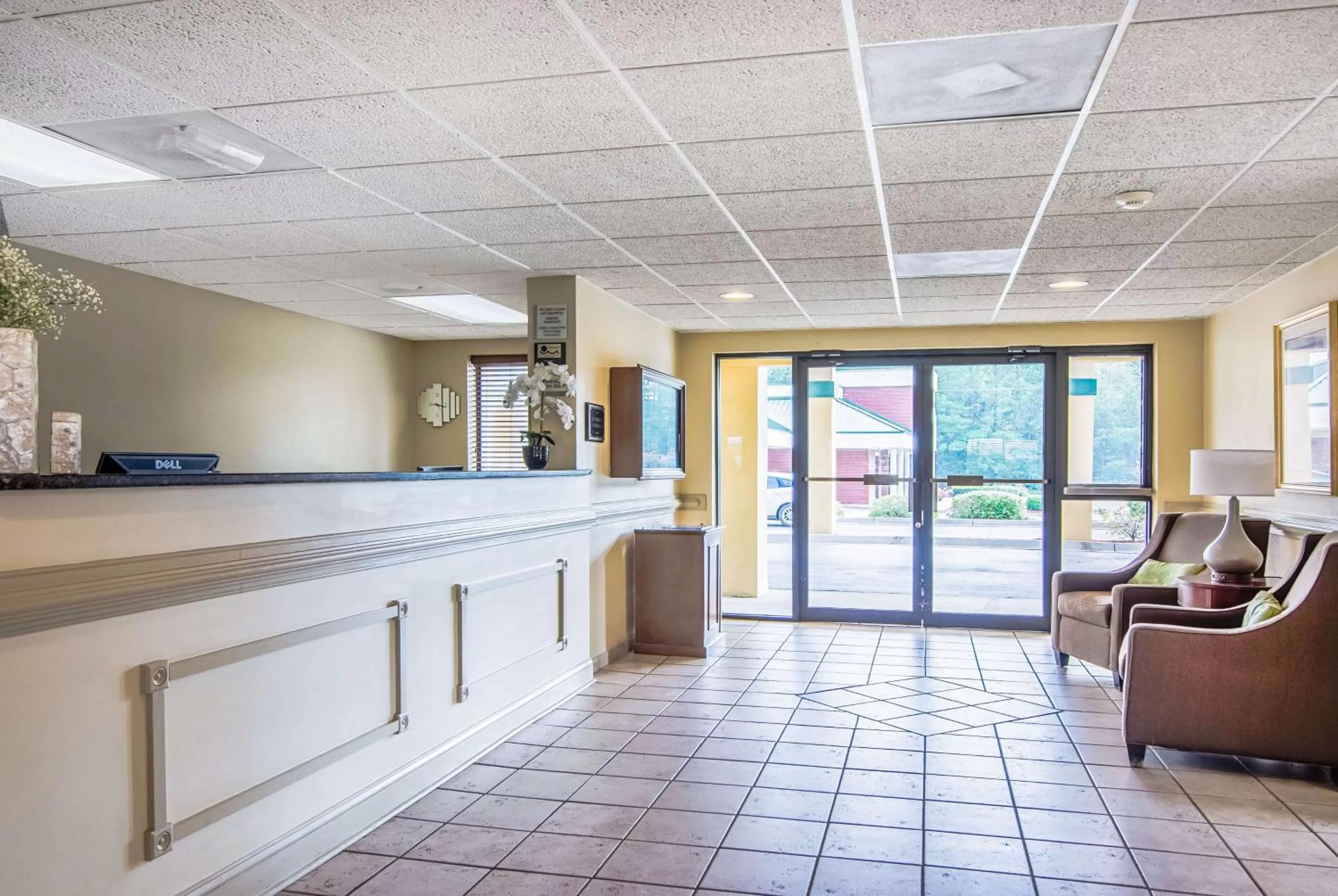 Lobby or reception in Baymont by Wyndham North Myrtle Beach