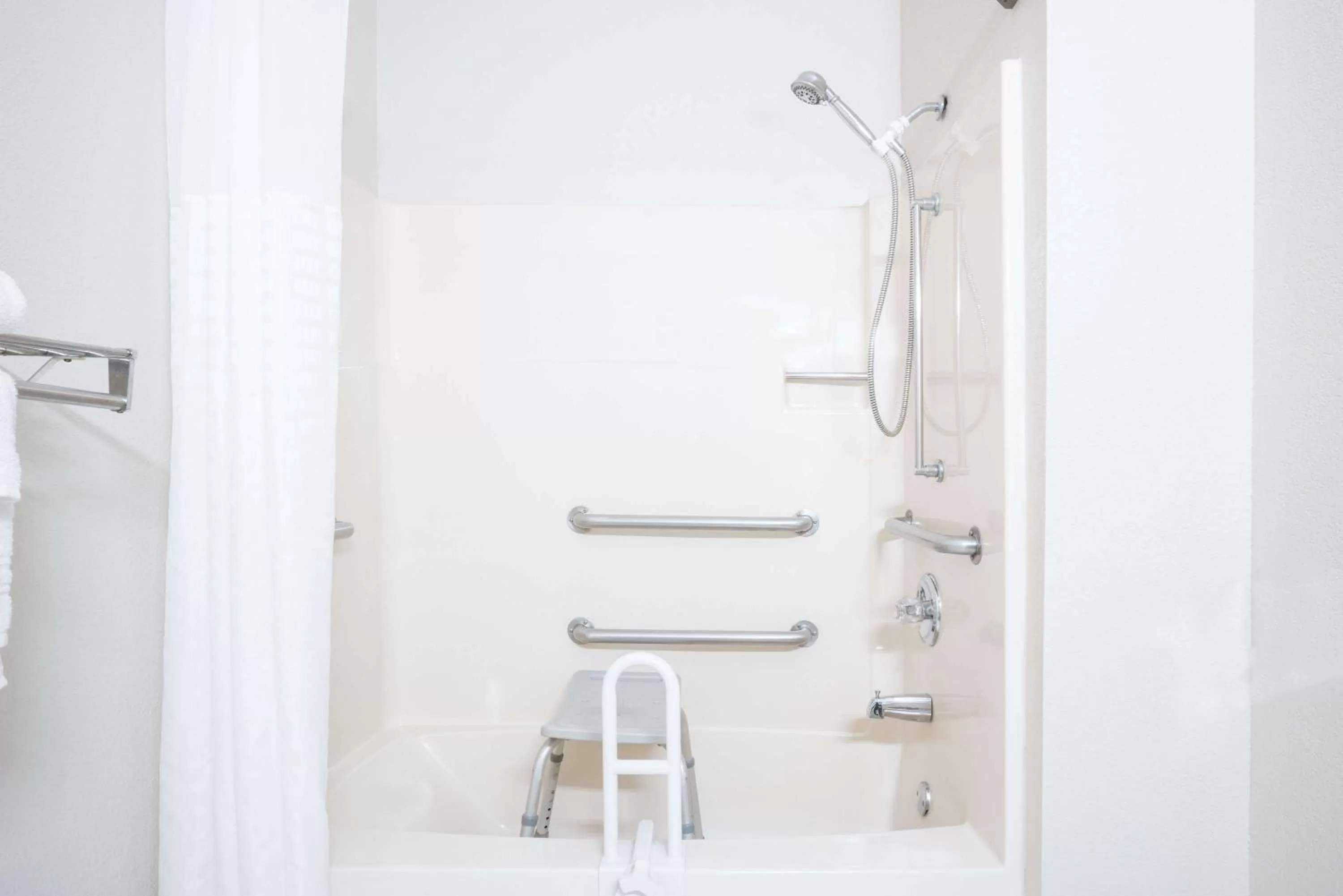 Bathroom in Days Inn by Wyndham Mankato