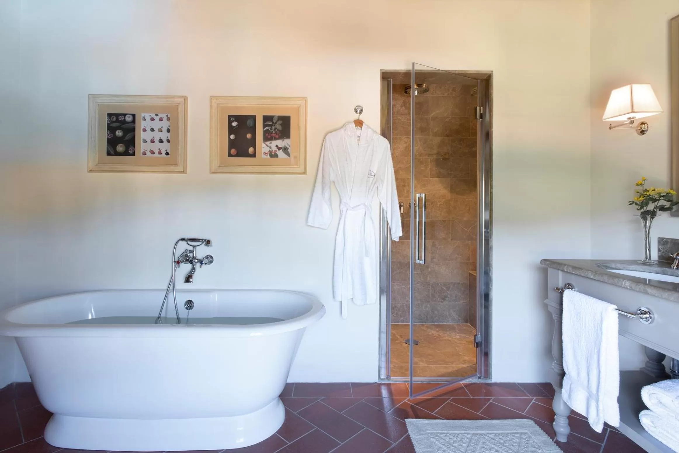 Shower in Viesca Toscana Suites & Villas