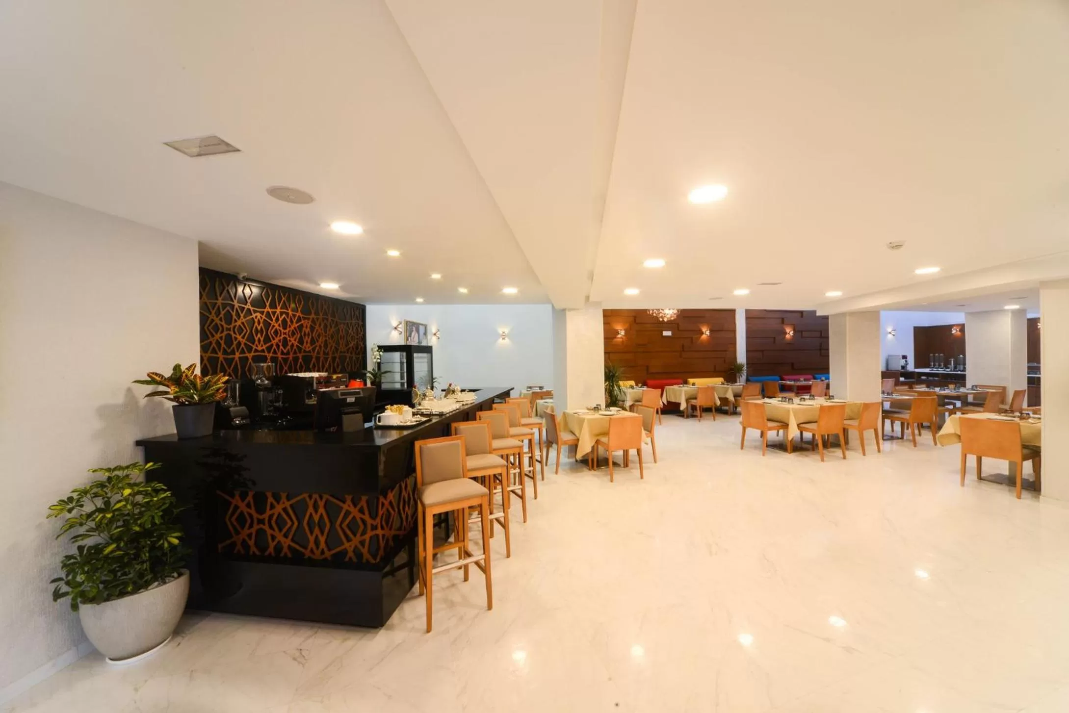 Restaurant/places to eat in Golden Star Casablanca