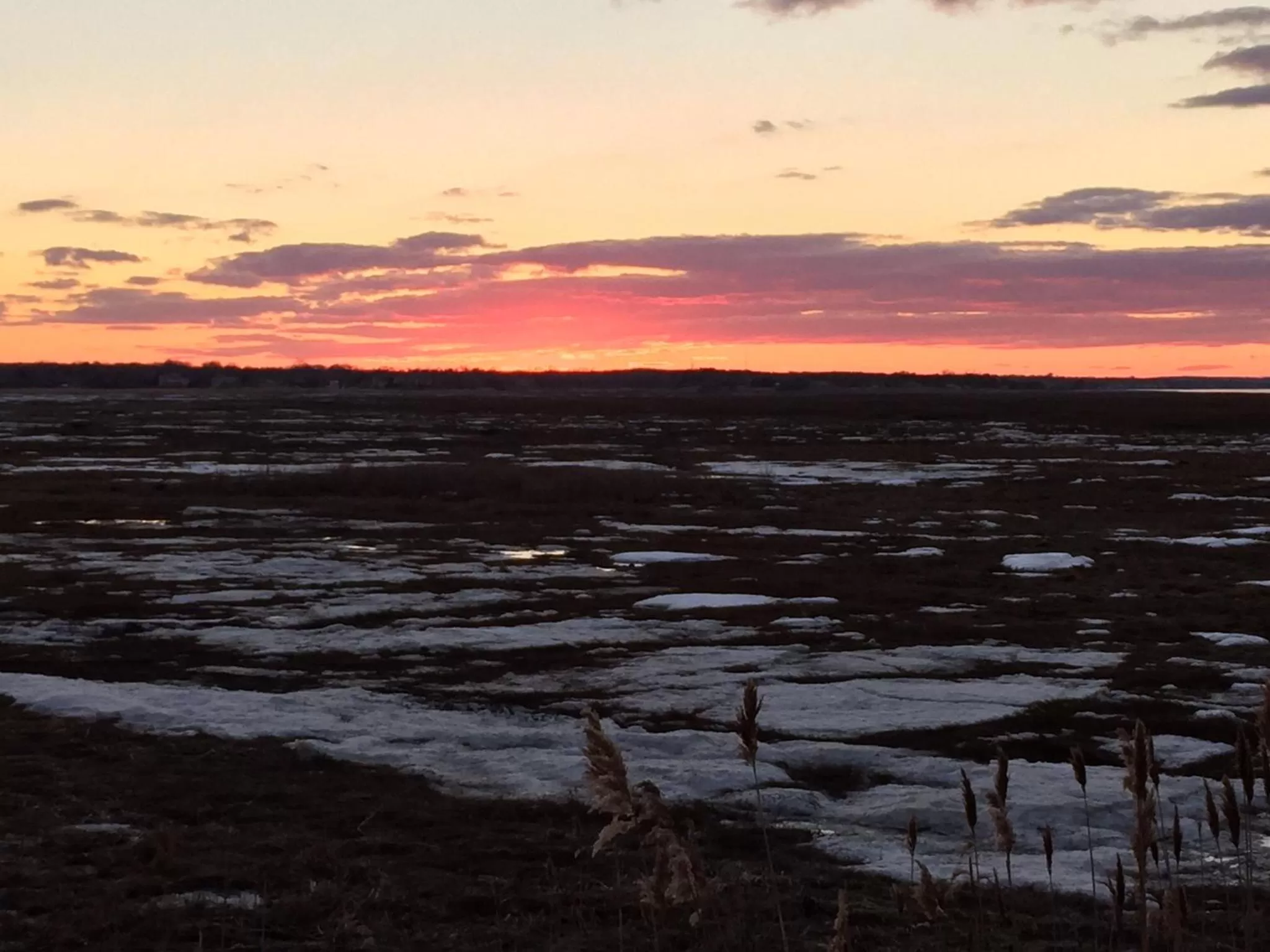 Nearby landmark, Sunrise/Sunset in Village Inn