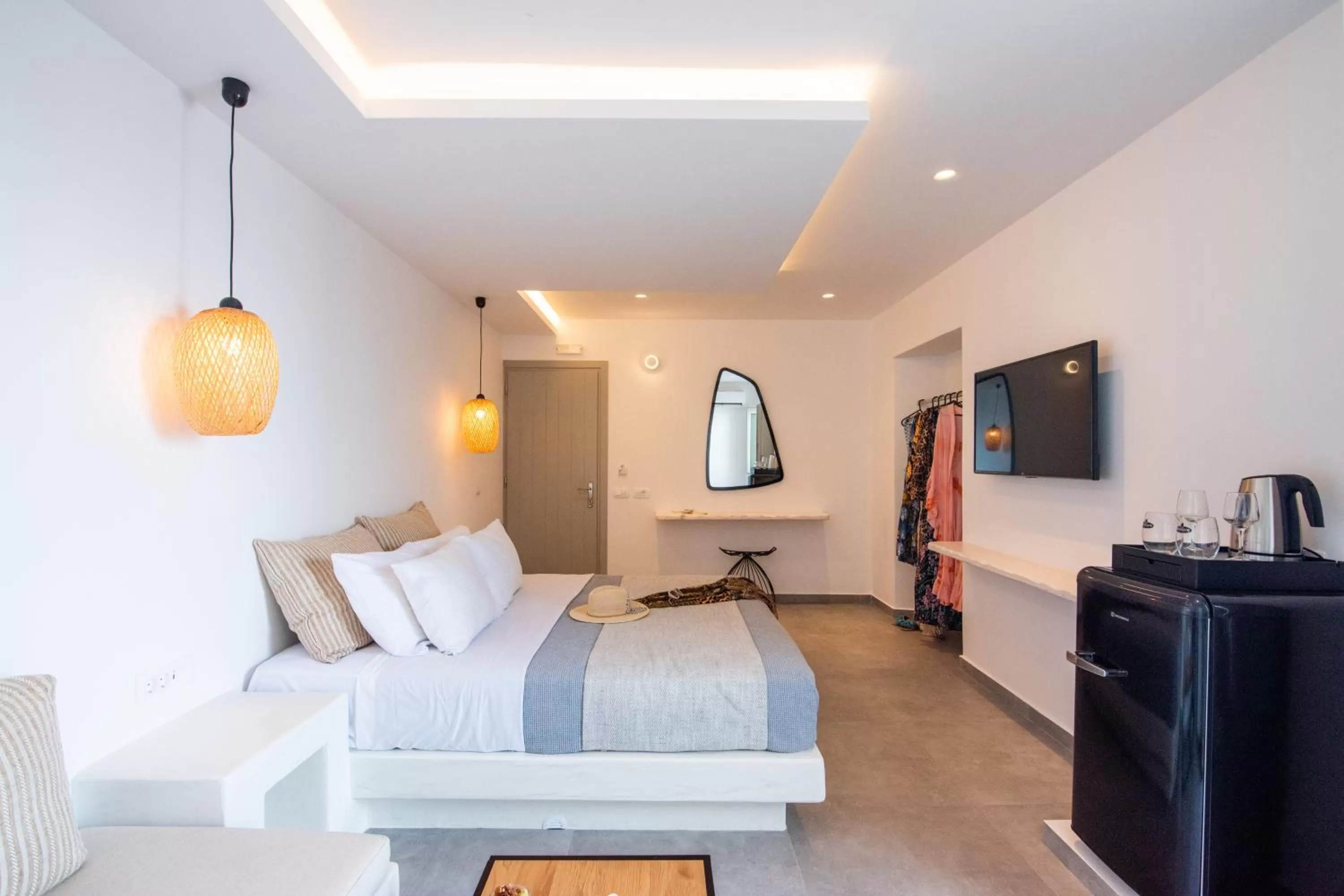 Bed in Caldera Cliff Illusion