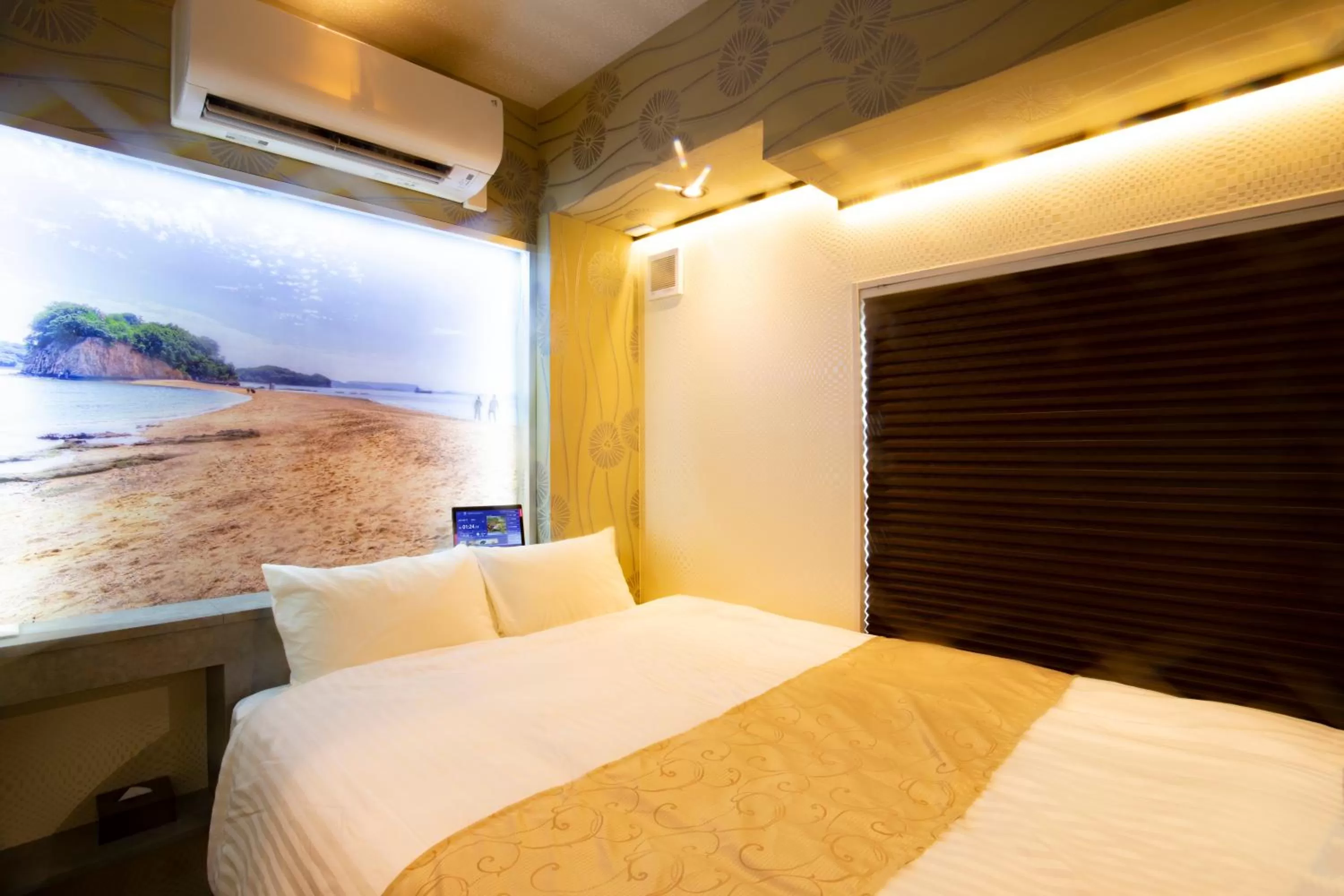 Bed in Hotel Xcell Hiroshima Nagarekawa