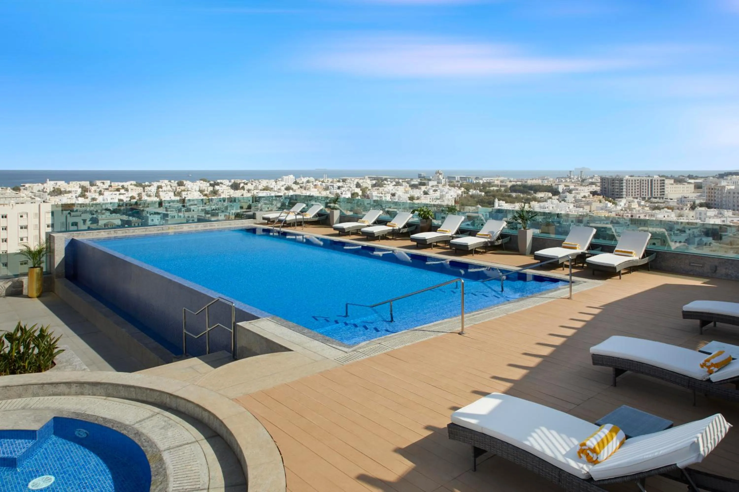 Swimming pool in Royal Tulip Muscat