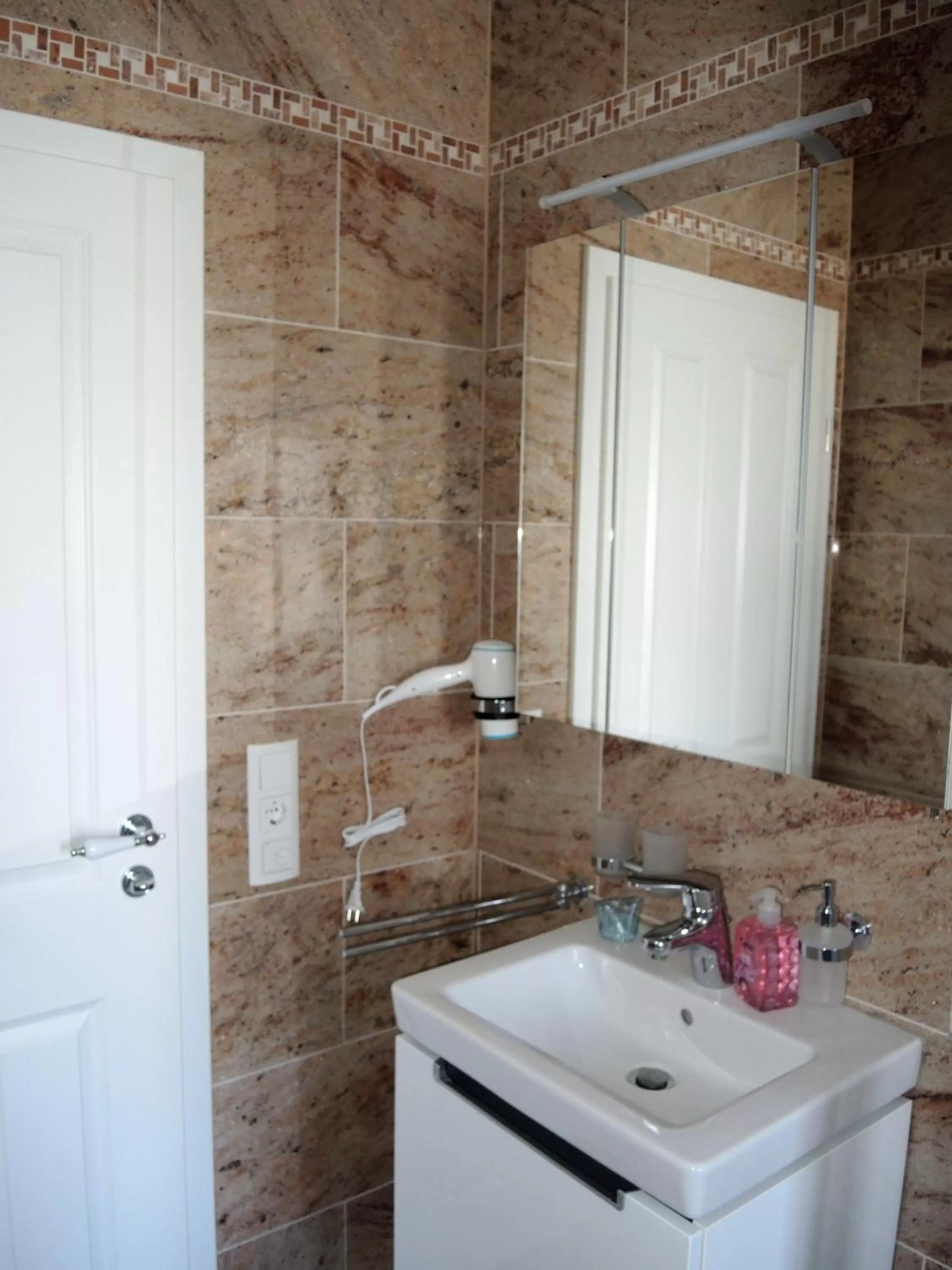 Bathroom in Merkel Villa Apartamente