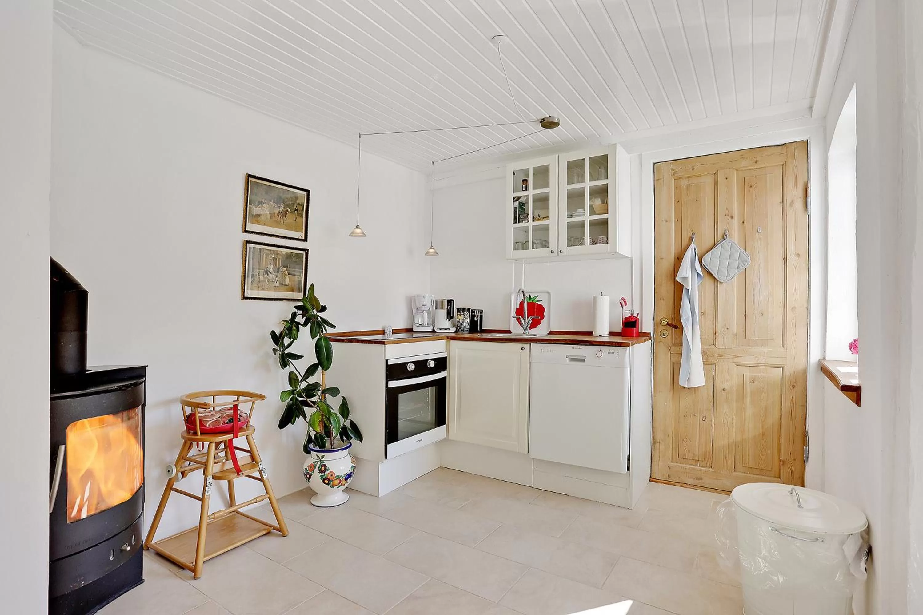 Communal kitchen in Åløkke BnB