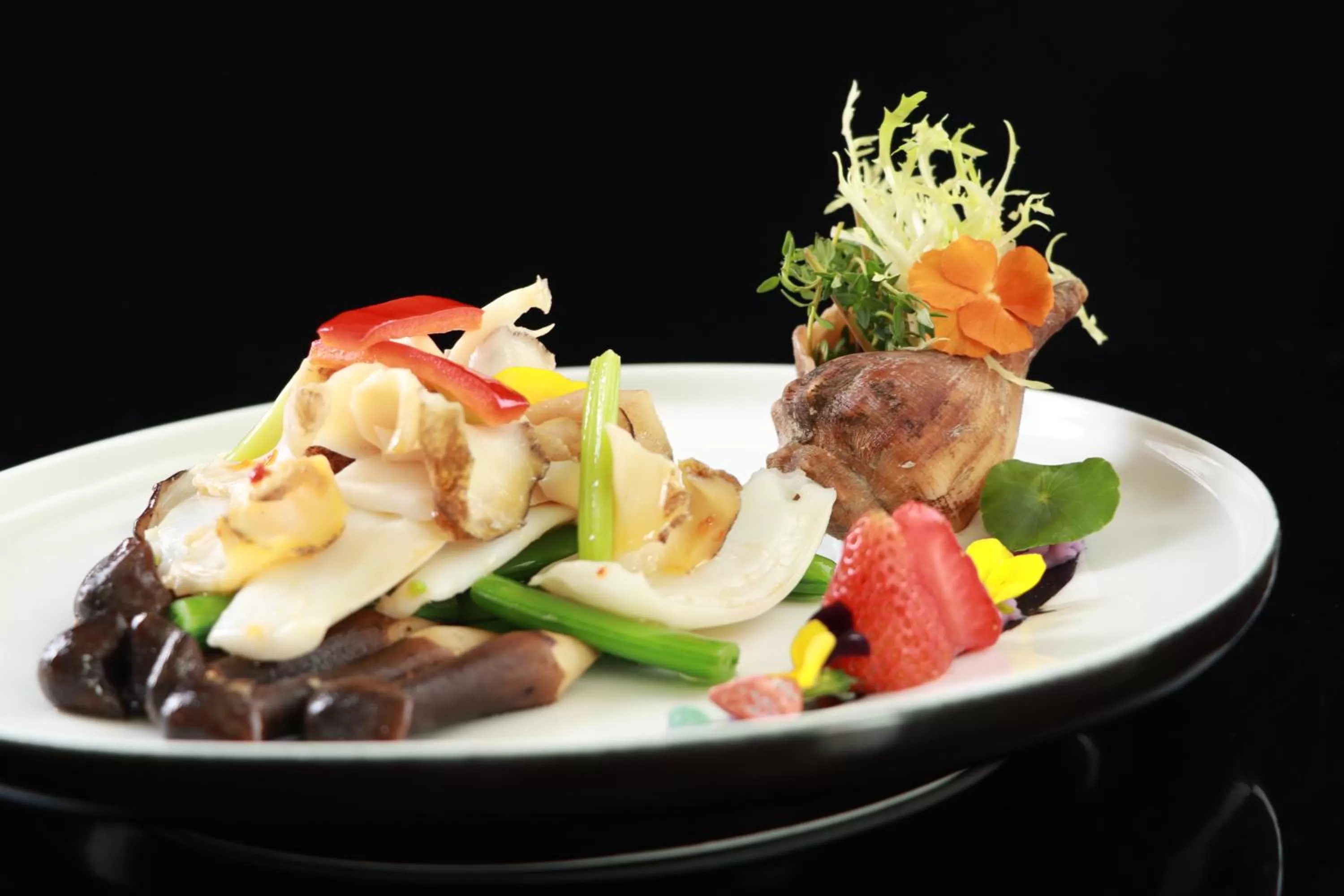 Restaurant/places to eat in Crowne Plaza Shenzhen Nanshan by IHG