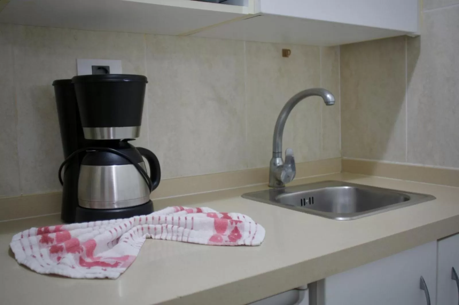 Coffee/tea facilities in Hotel Tropical
