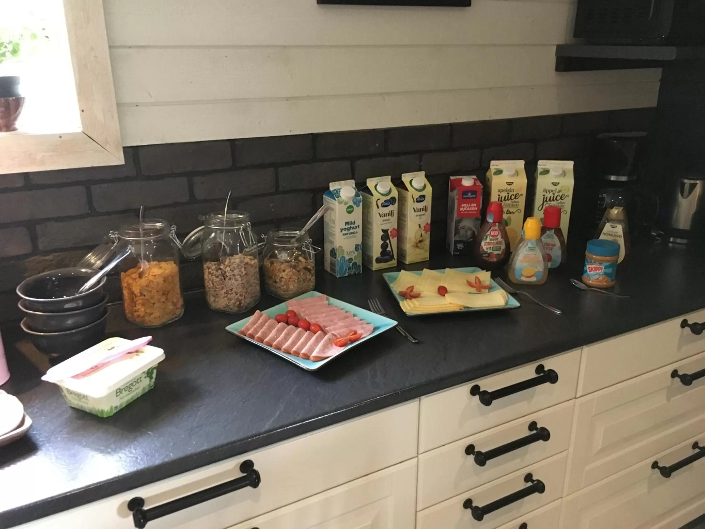 Breakfast in Husky Lodge Hostel