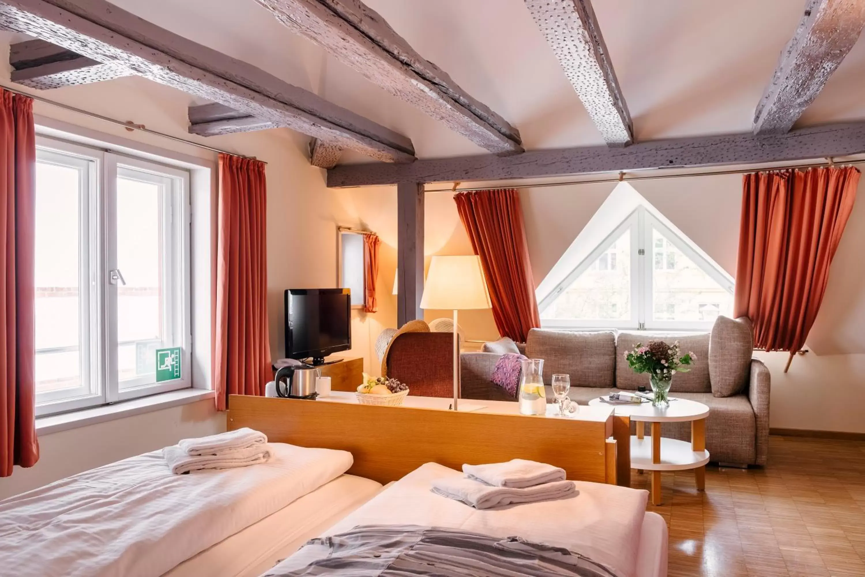 Family Room - single occupancy - Villa Exclusiv in Hotel am Jungfernstieg Family Room - single occupancy - Villa Exclusiv in Hotel am Jungfernstieg