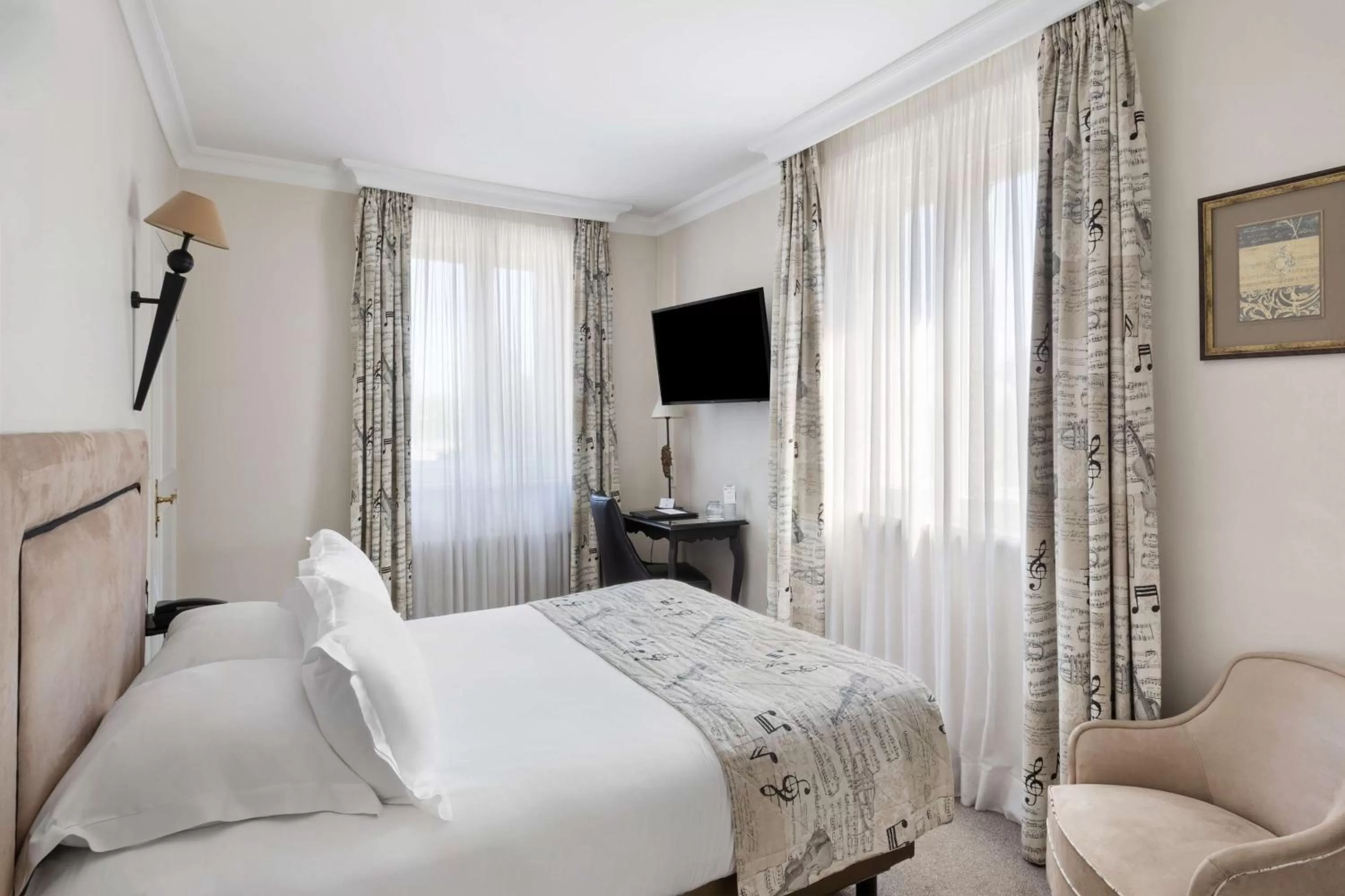 Photo of the whole room, Bed in Best Western Plus Hotel Villa D'est