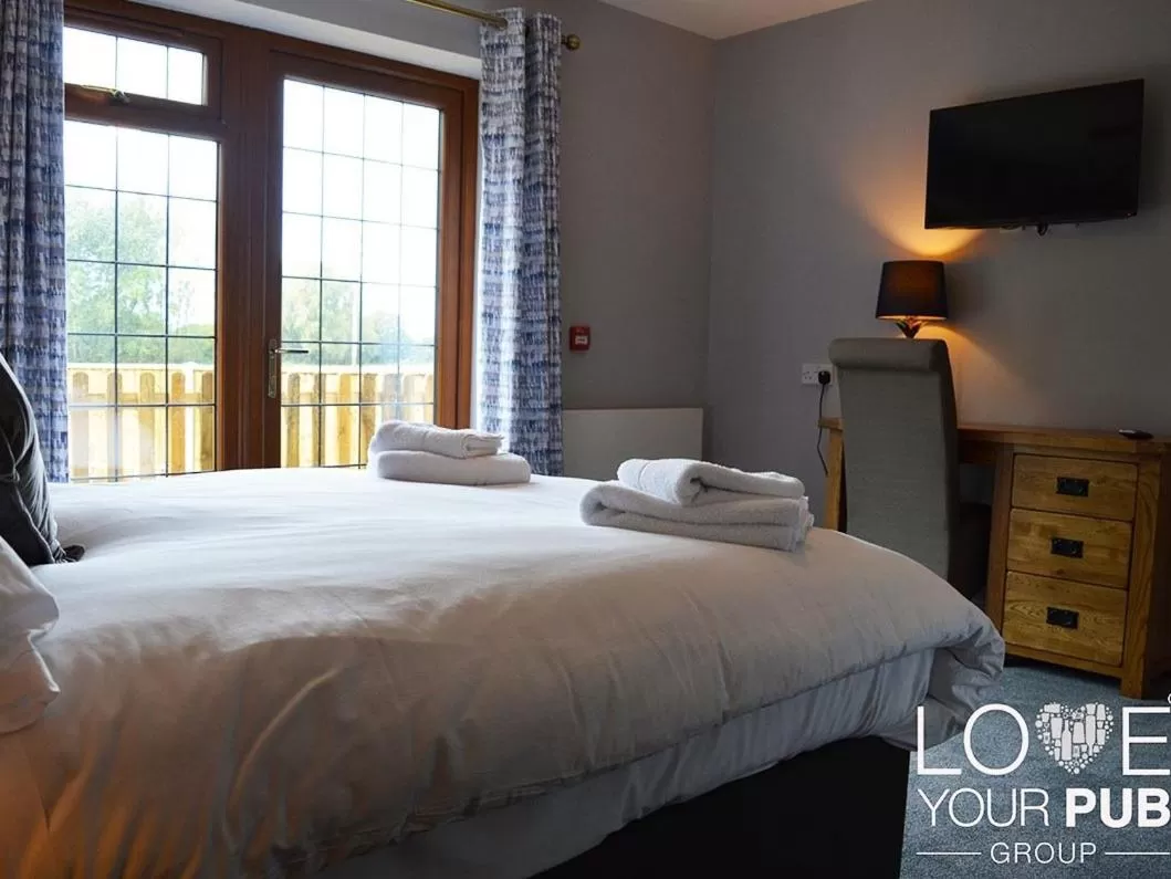 Deluxe Double Room with Shower in The Dog & Crook