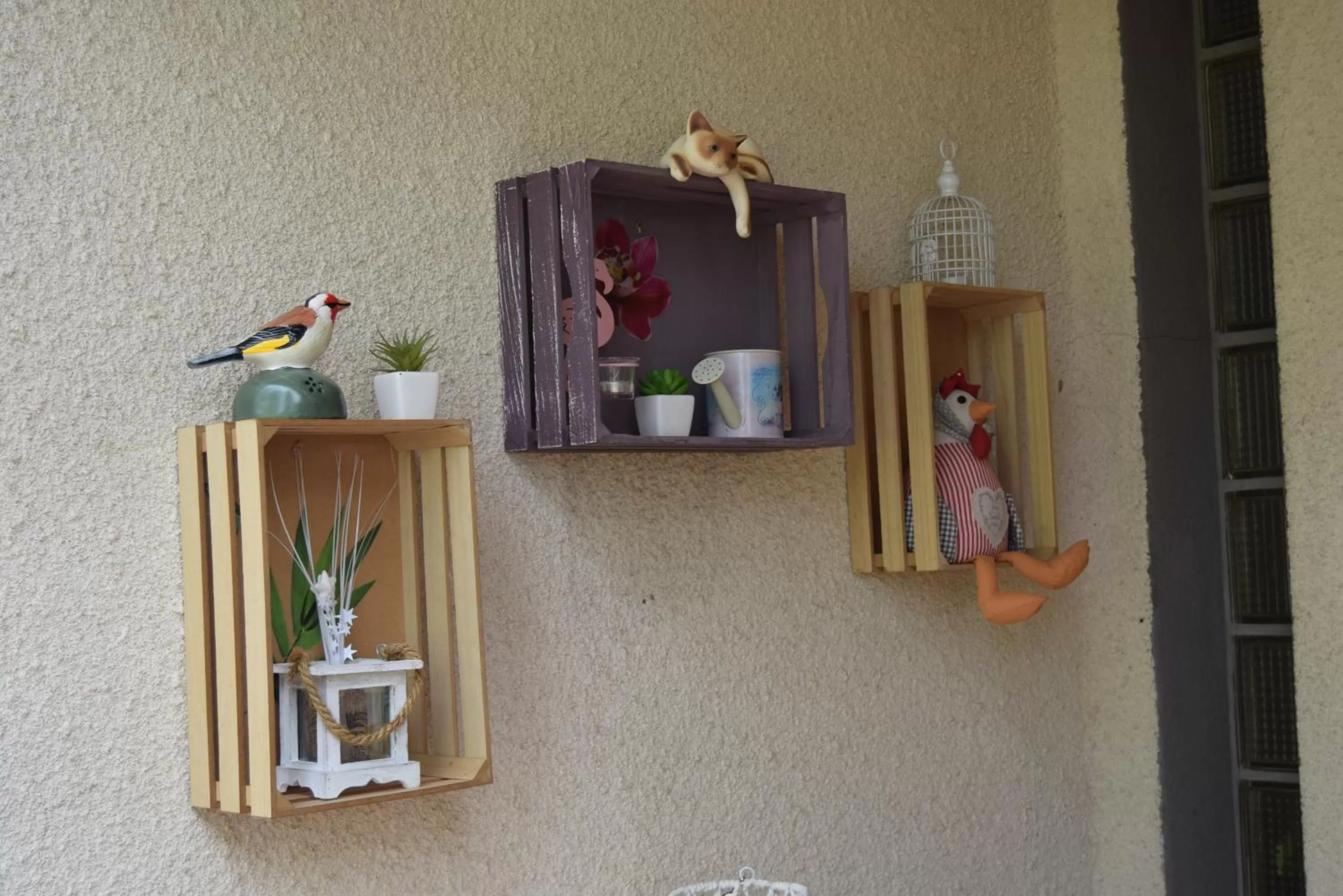 Decorative detail in Le Nid de l'Ecureuil