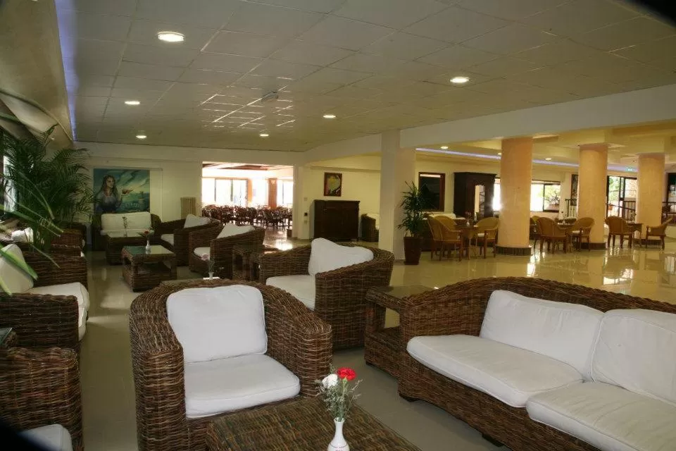 Lobby or reception in Veronica Hotel