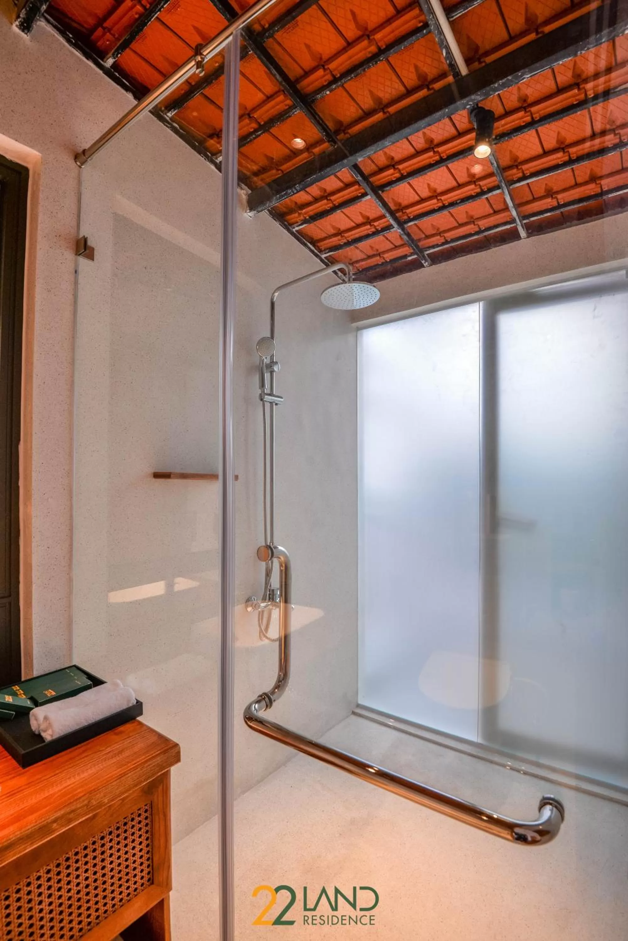 Shower in 22Land Hotel & Residence