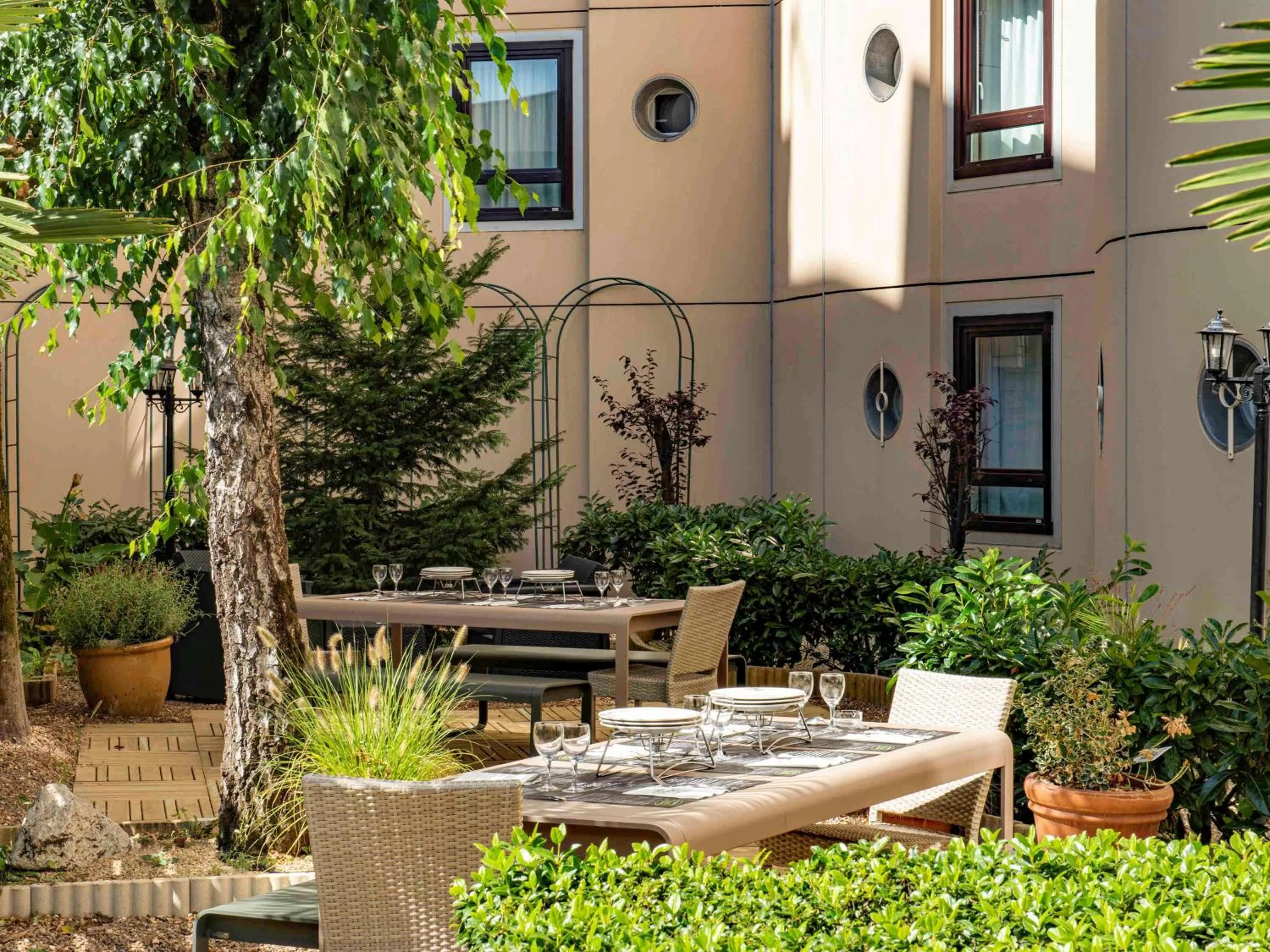 Restaurant/places to eat in ibis Tours Centre Gare