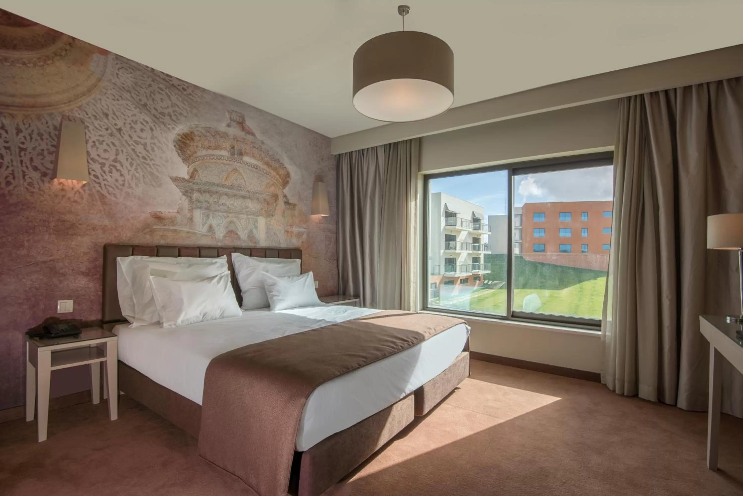 Bedroom, Bed in Vila Gale Collection Sintra