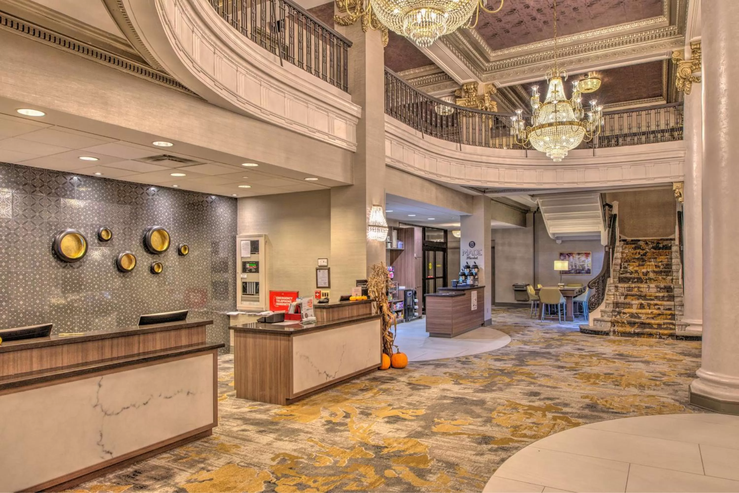 Lobby or reception in DoubleTree by Hilton Utica