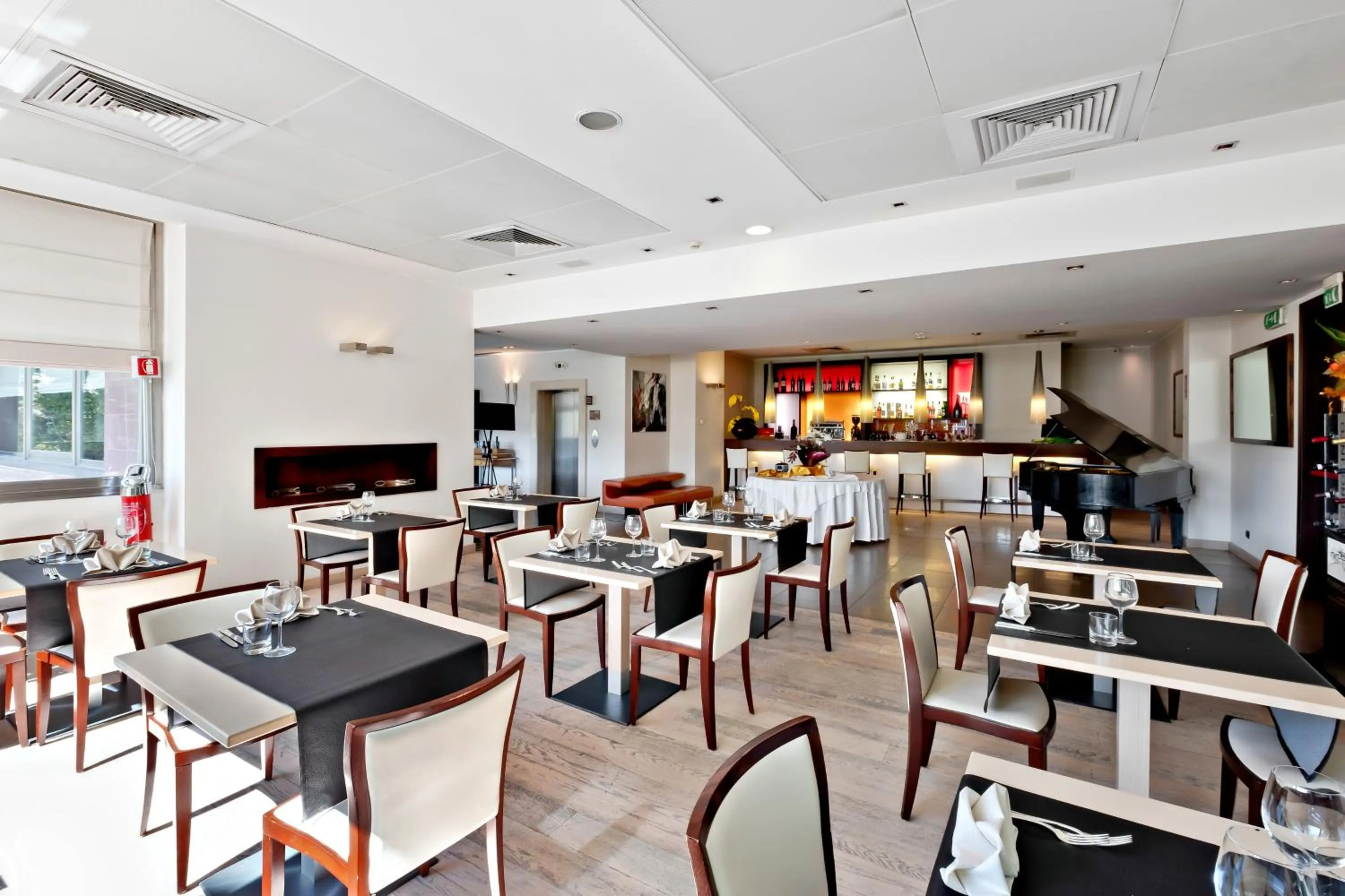 Restaurant/places to eat in Italiana Hotels Cosenza