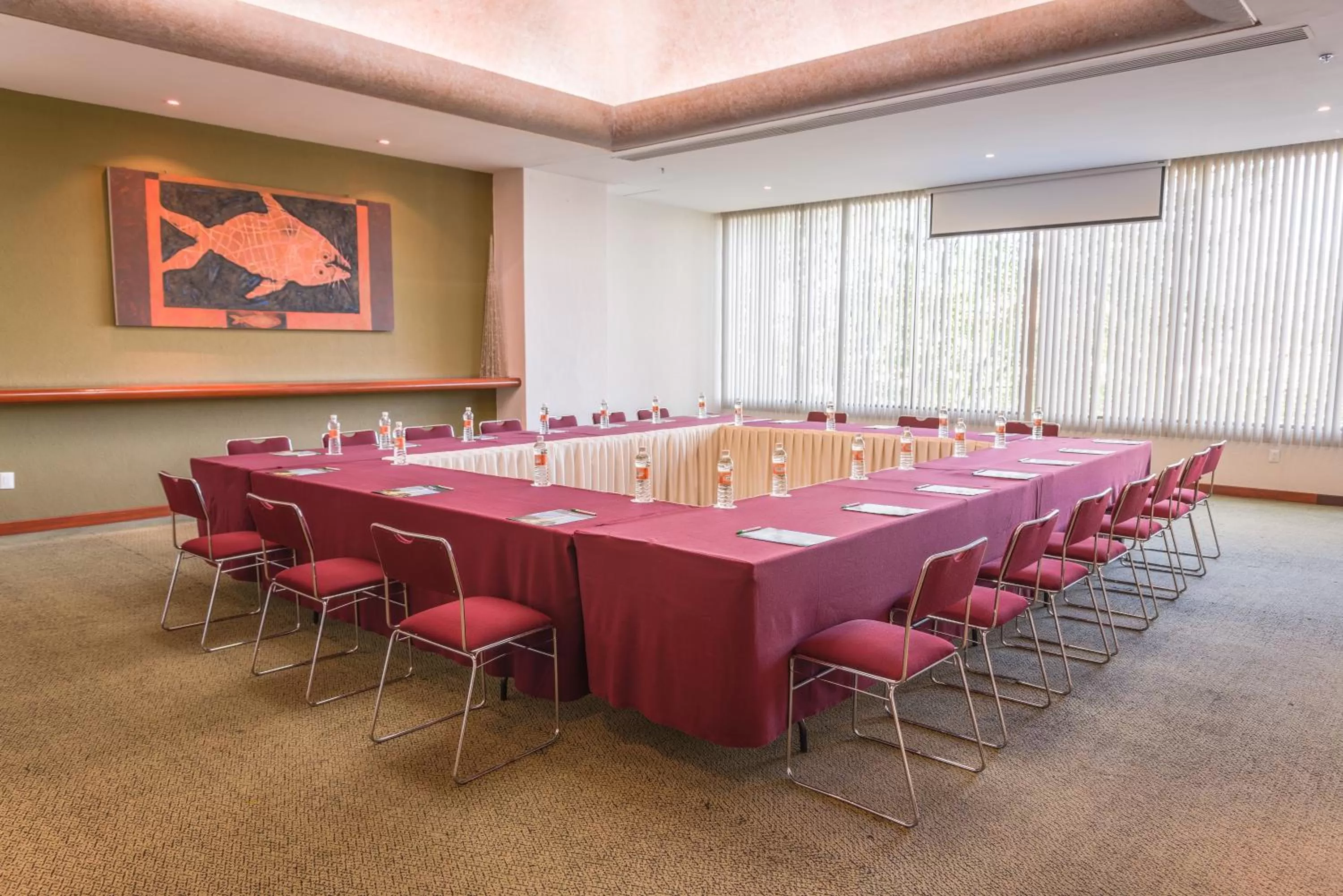 Meeting/conference room in Holiday Inn Guadalajara Select by IHG
