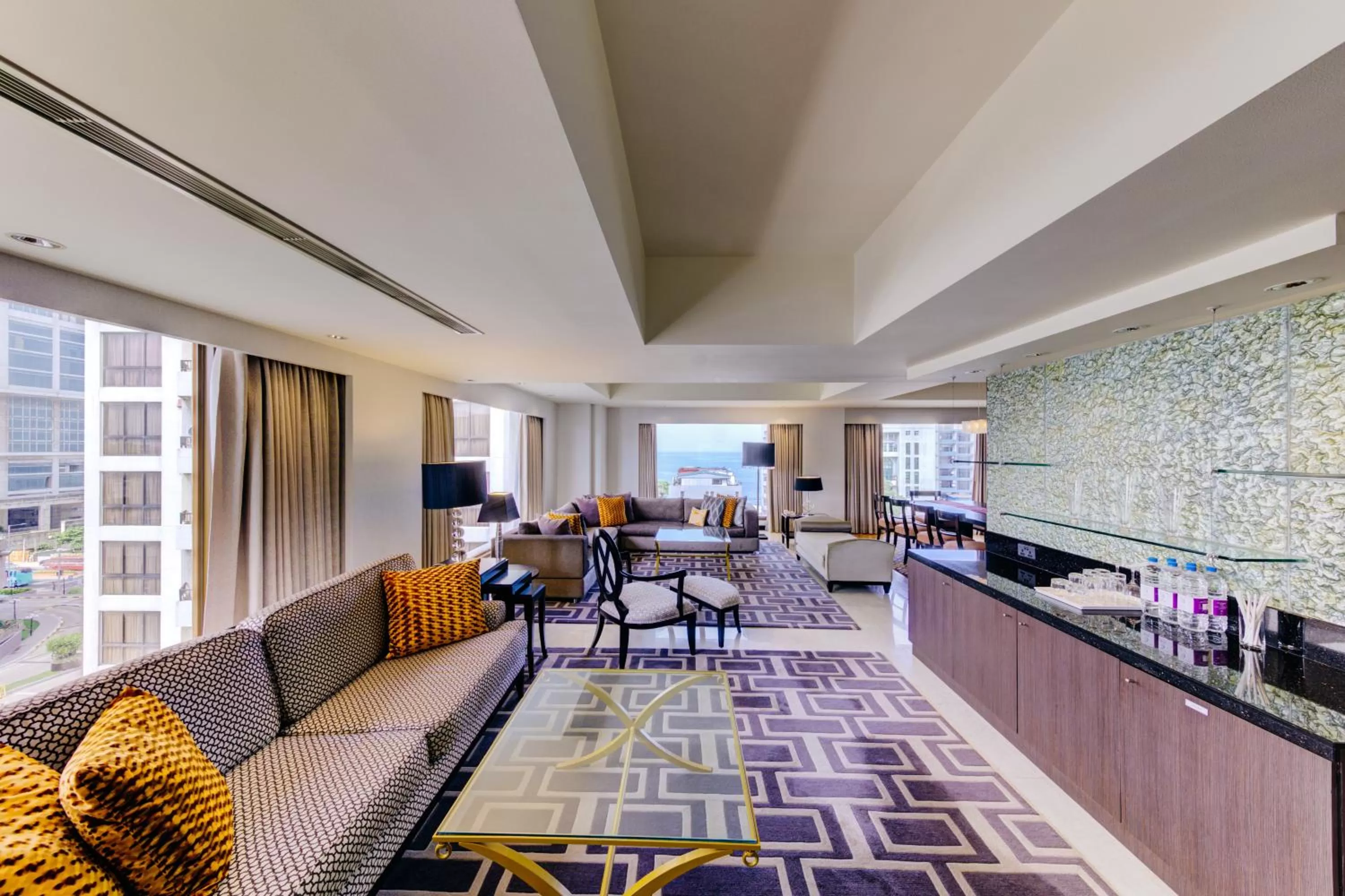 Seating area in Cinnamon Grand Colombo