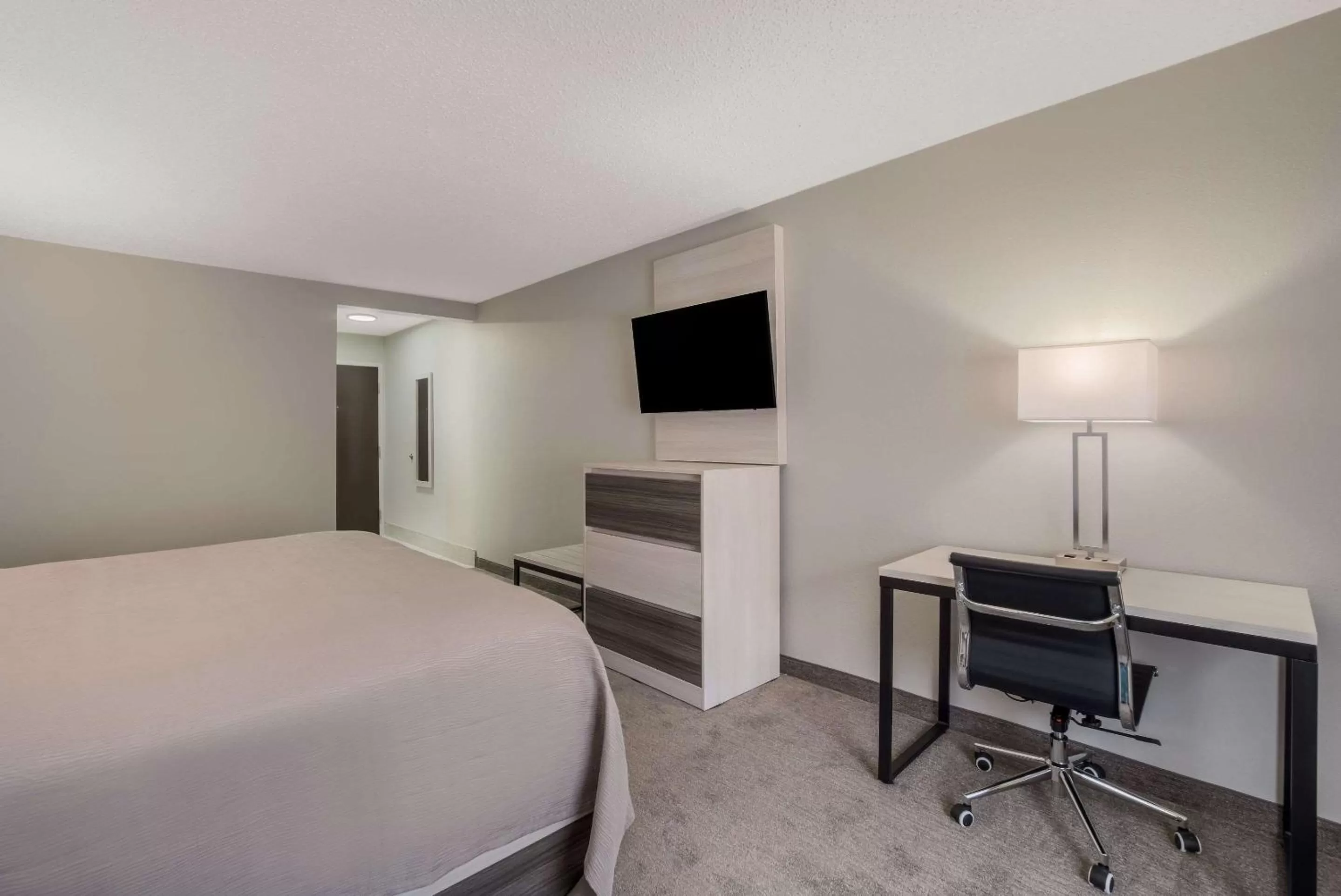 Bedroom, Bed in Quality Inn & Suites Aiken South