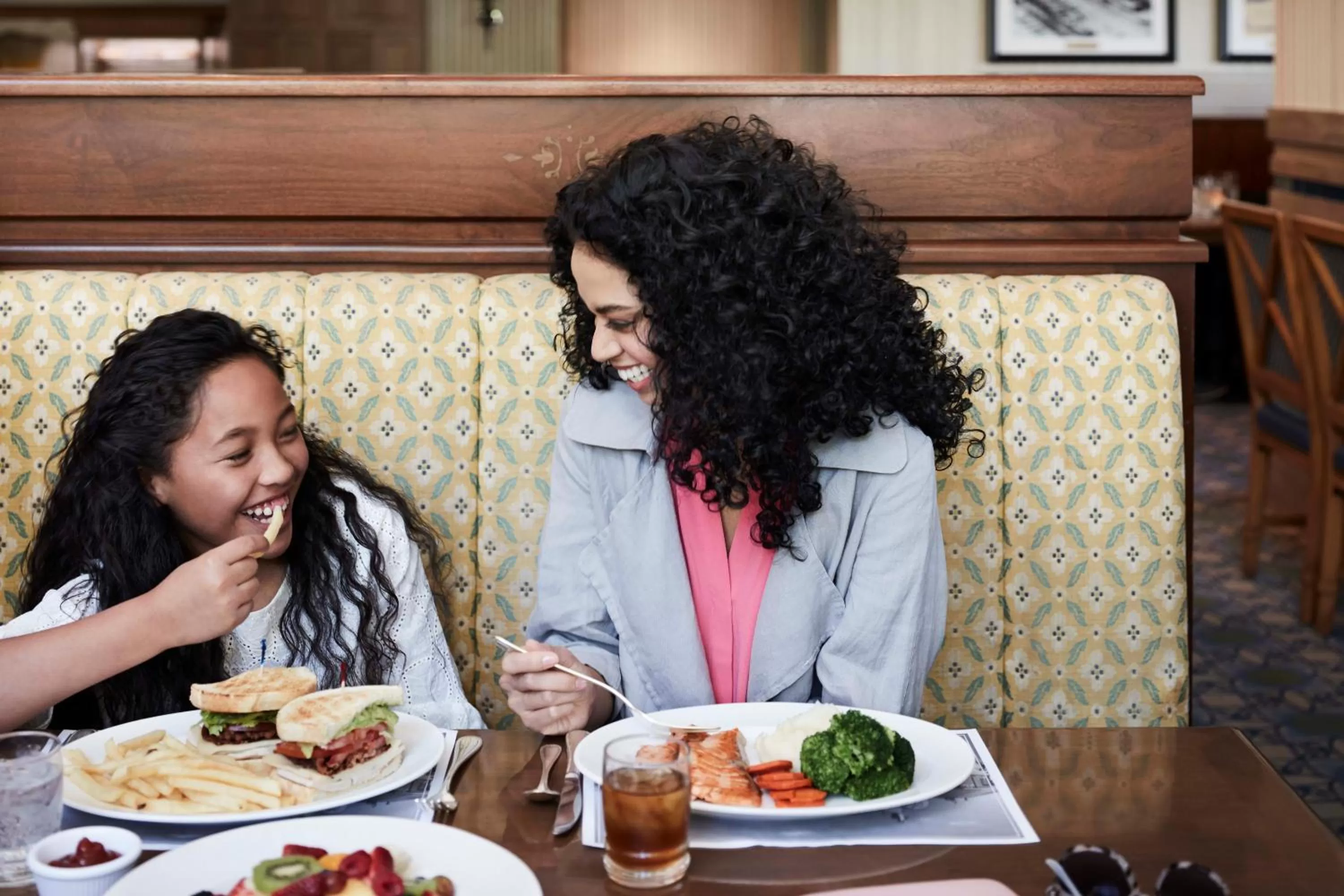 Restaurant/places to eat in Little America Hotel Salt Lake City