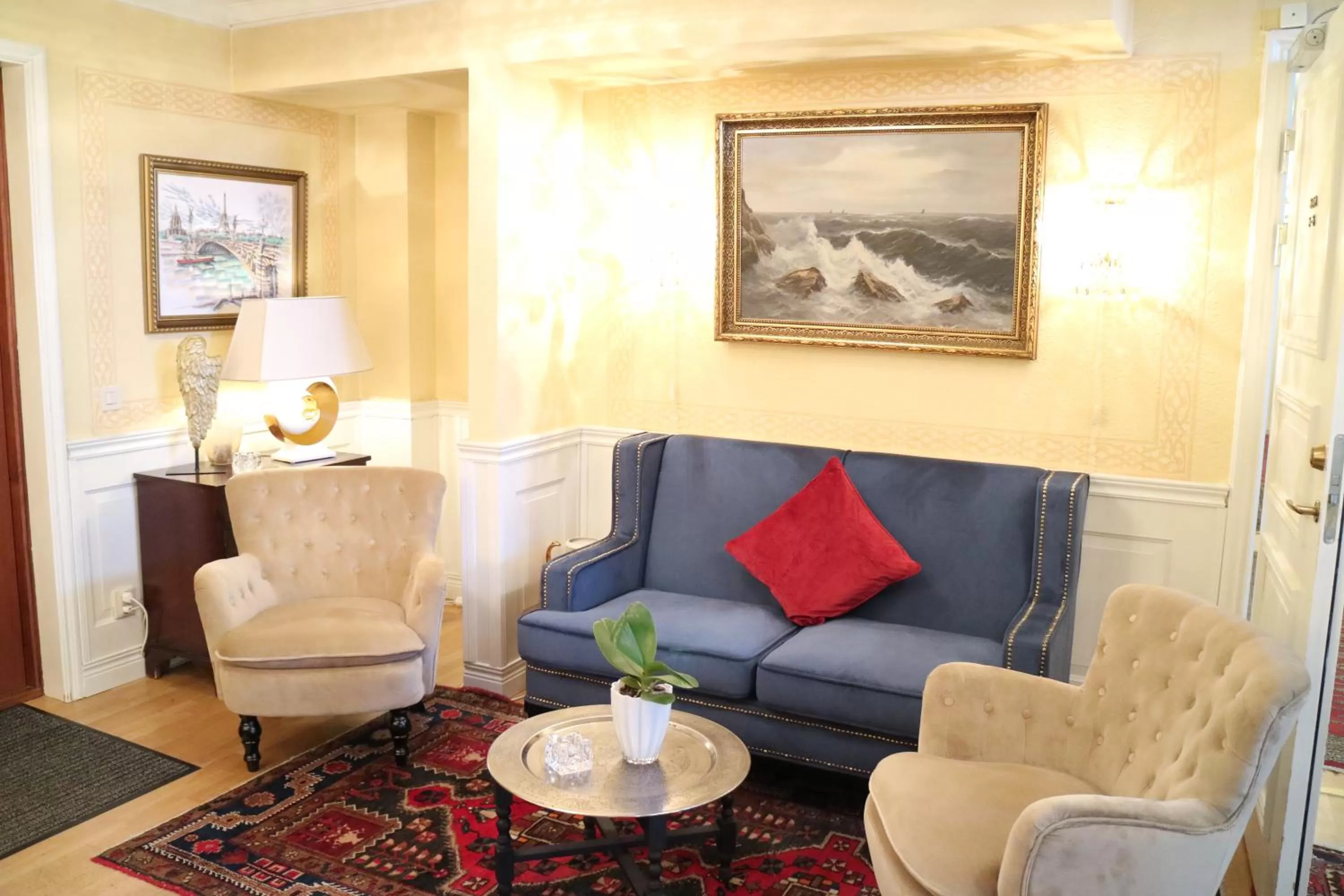 Seating area in Vänerport Lakefront Hotell