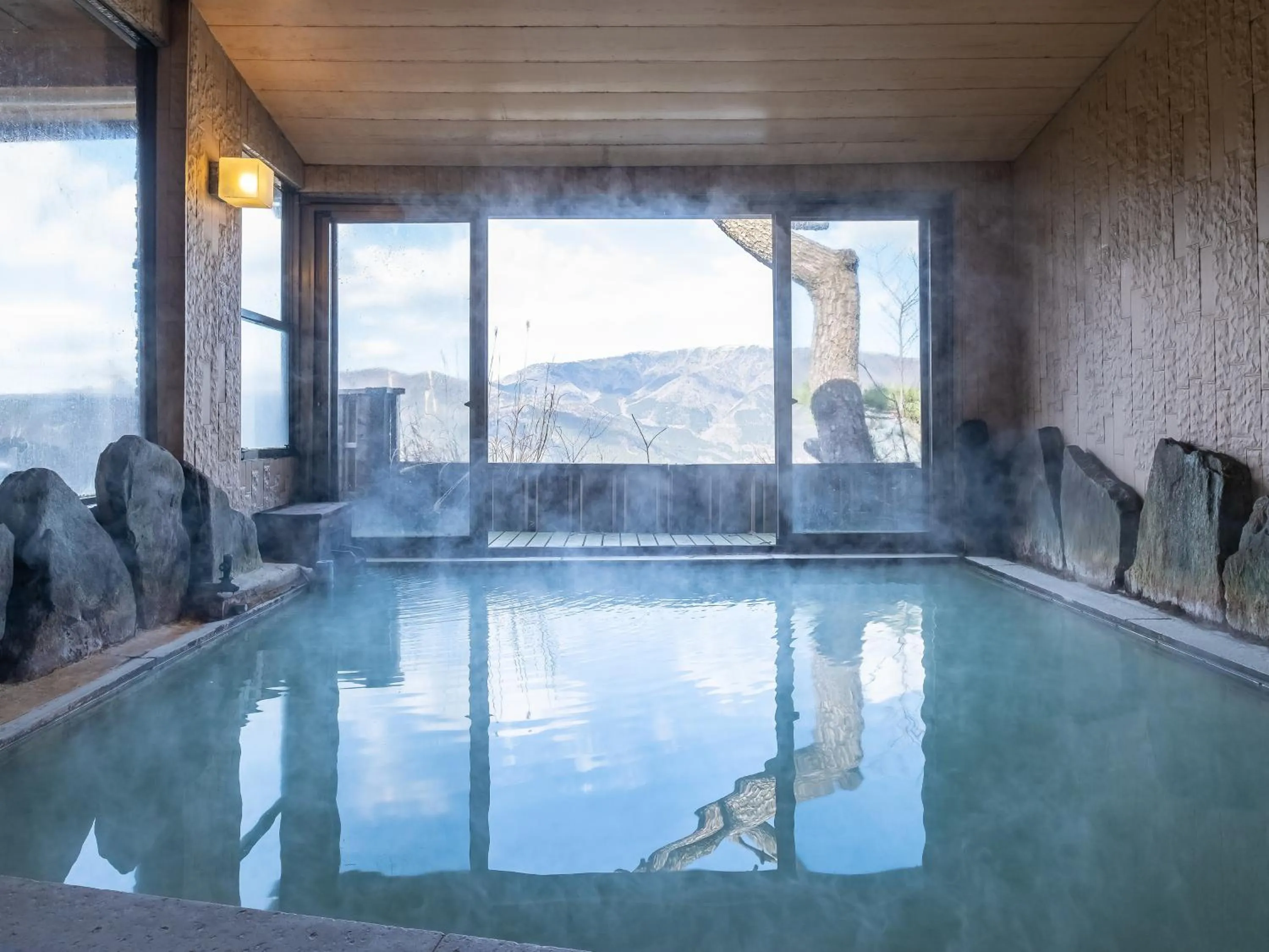 Hot Spring Bath in Shirayunoyado Yamadaya Hakone Gora