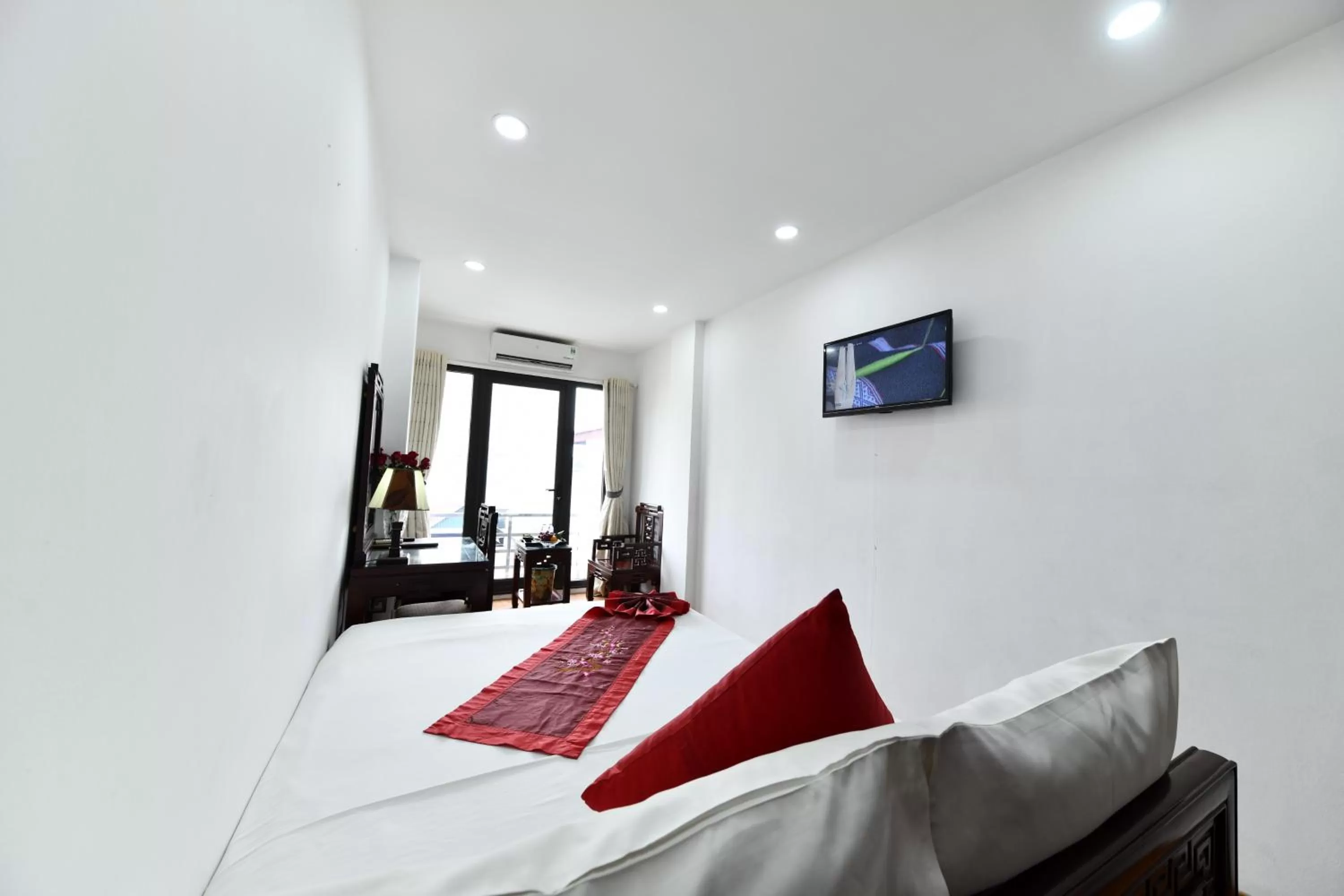 Bed in Phoenix Legend Hotel Hanoi