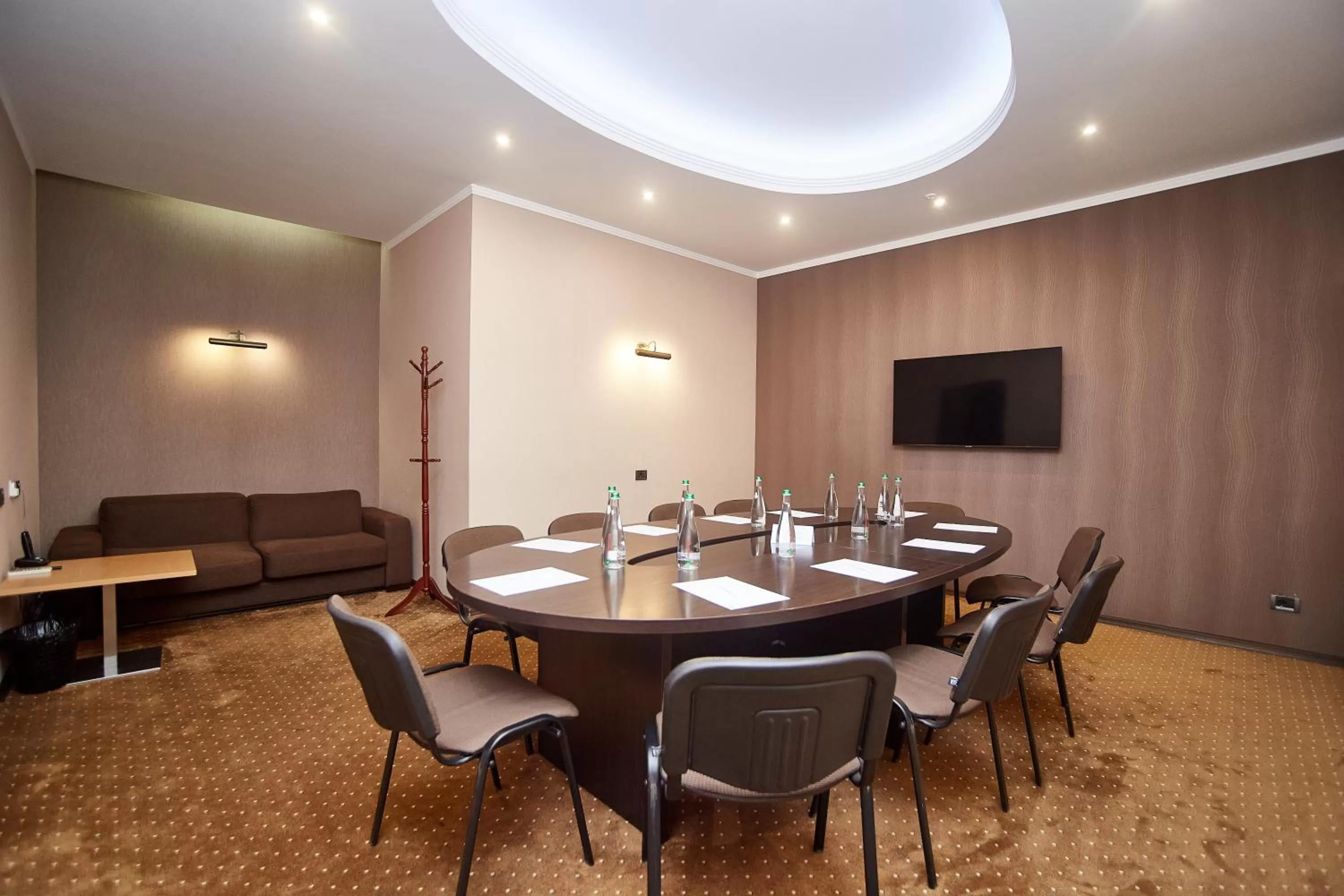 Business facilities in Alexandrovskiy Hotel