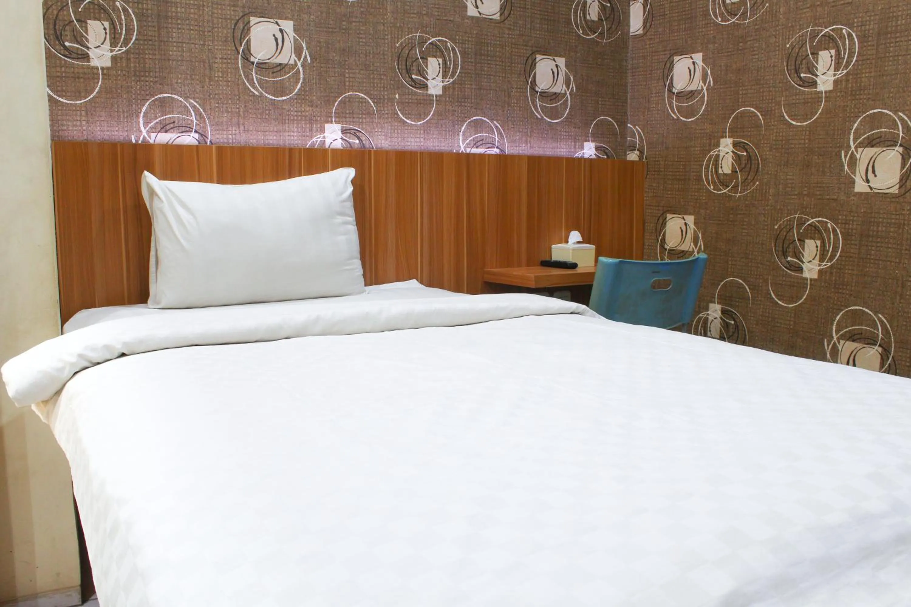 Bed in Green Apple Residence near Sarinah Mitra RedDoorz