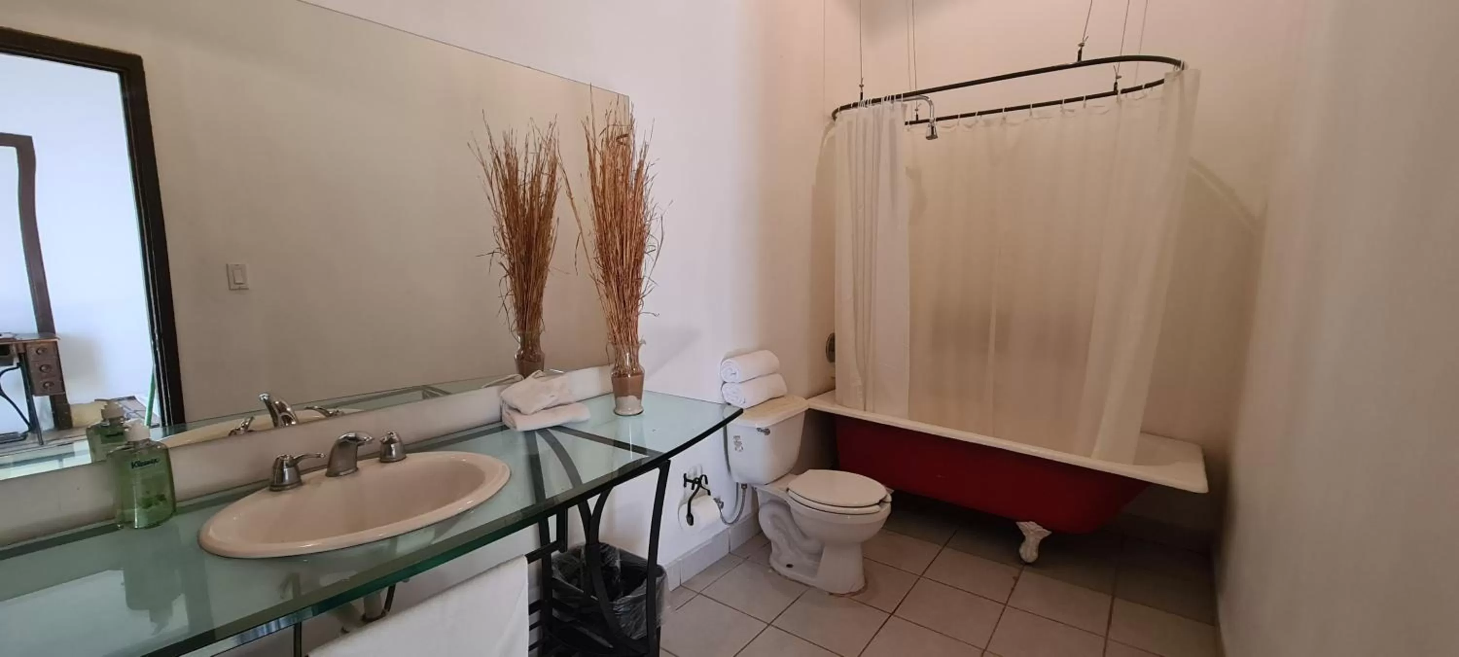 Shower in San Felipe el Real