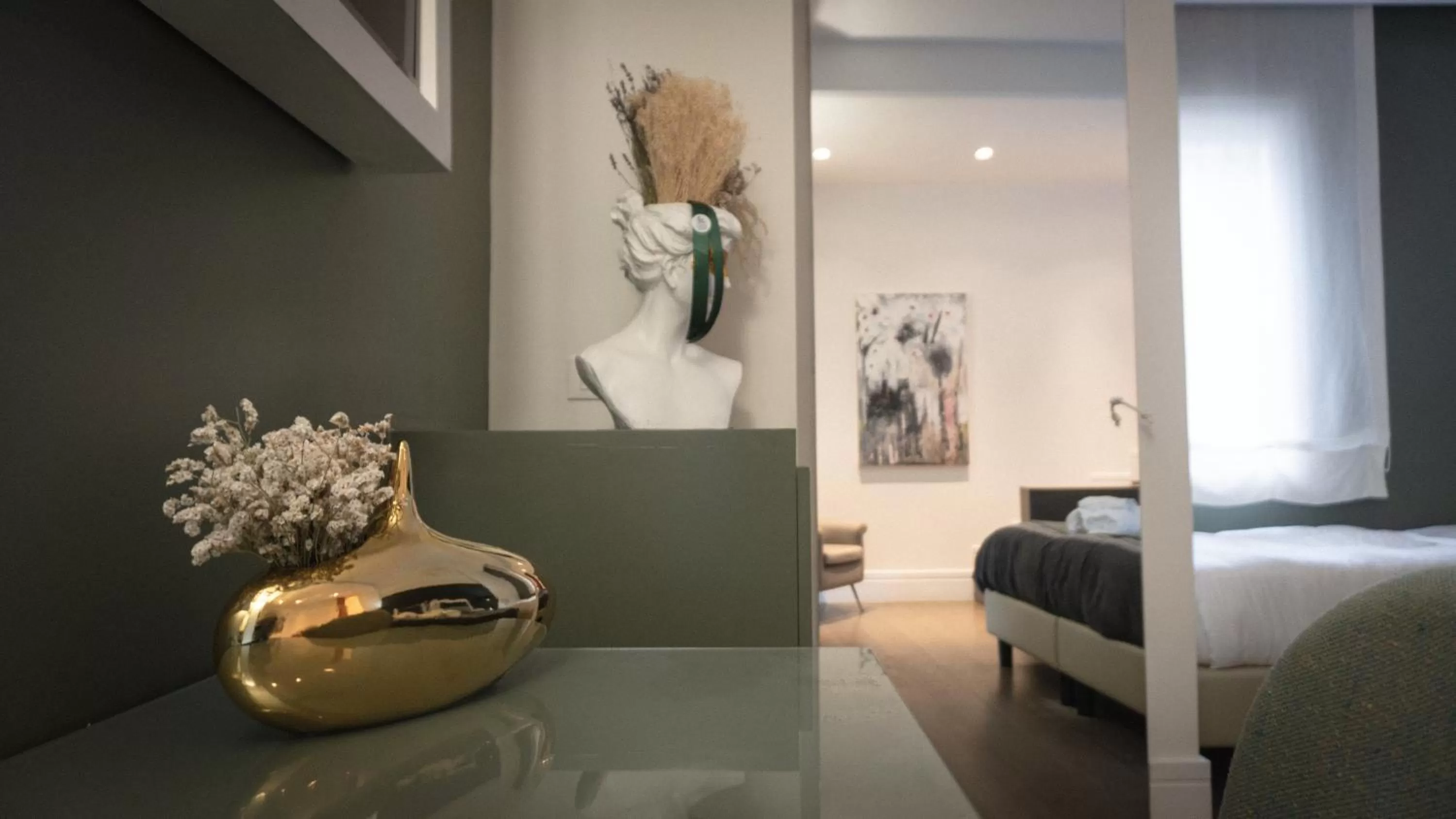 Decorative detail, Bed in XENIA LUXURY ROOMS