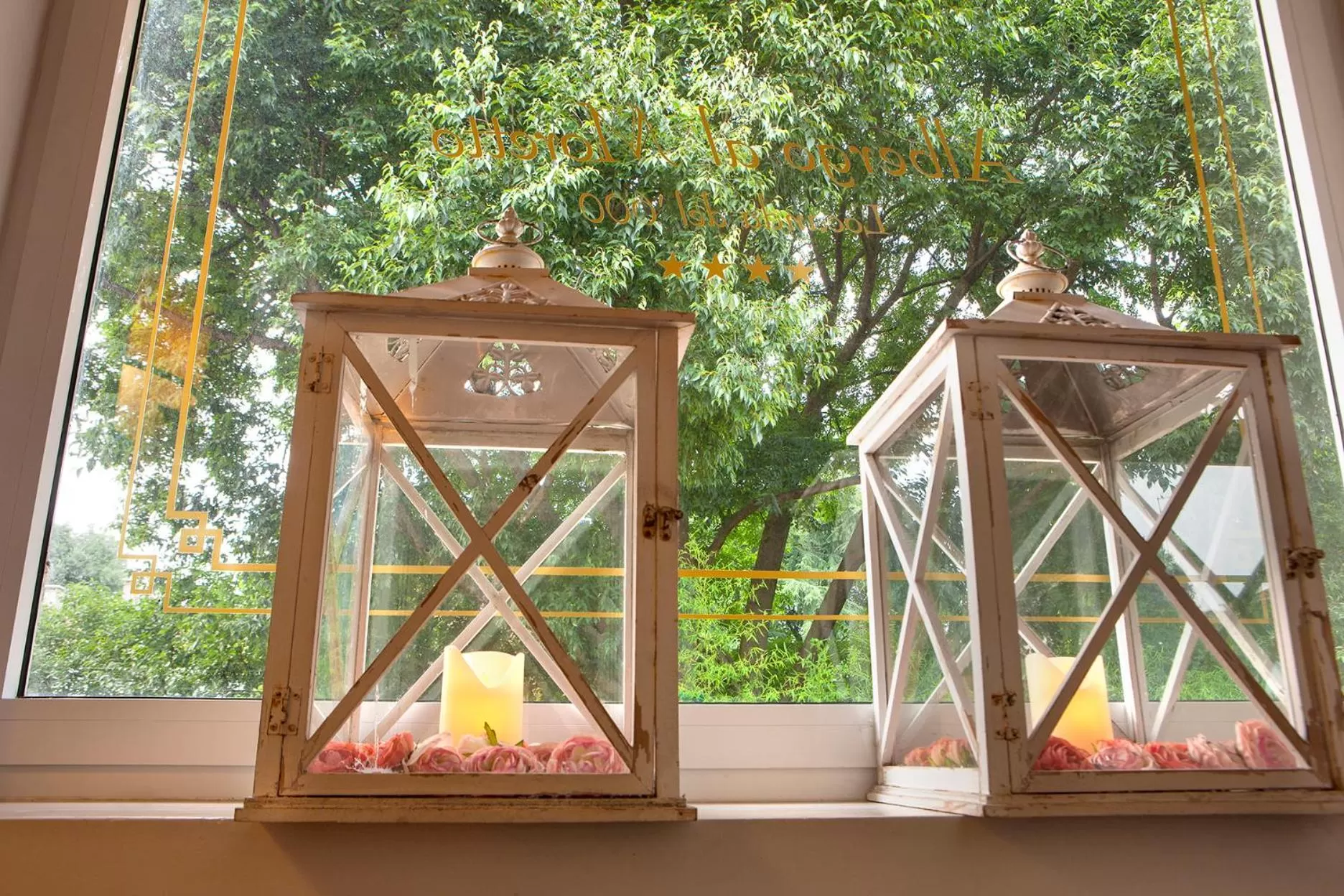 Decorative detail in Albergo Al Moretto