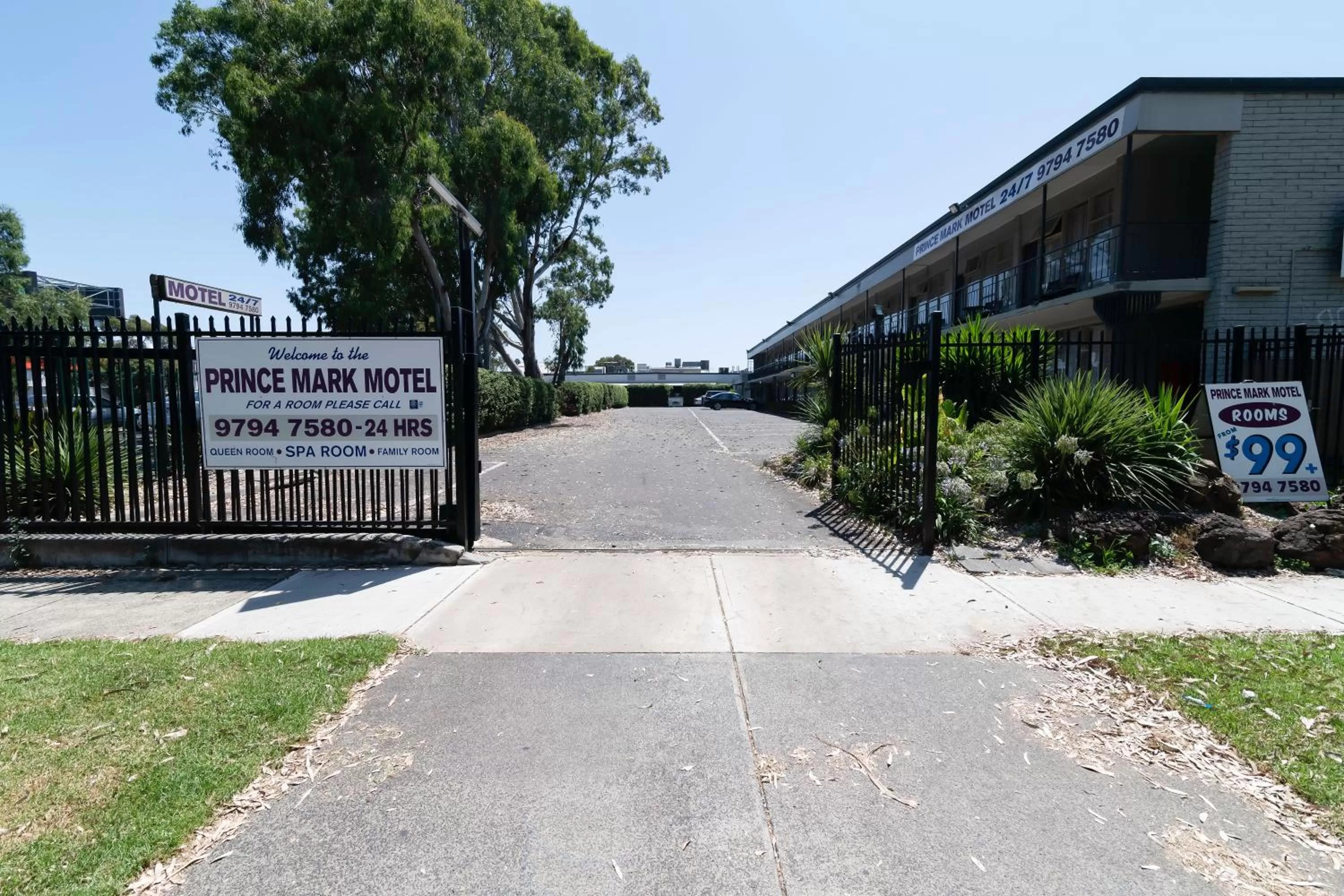Facade/entrance in The Prince Mark Motel