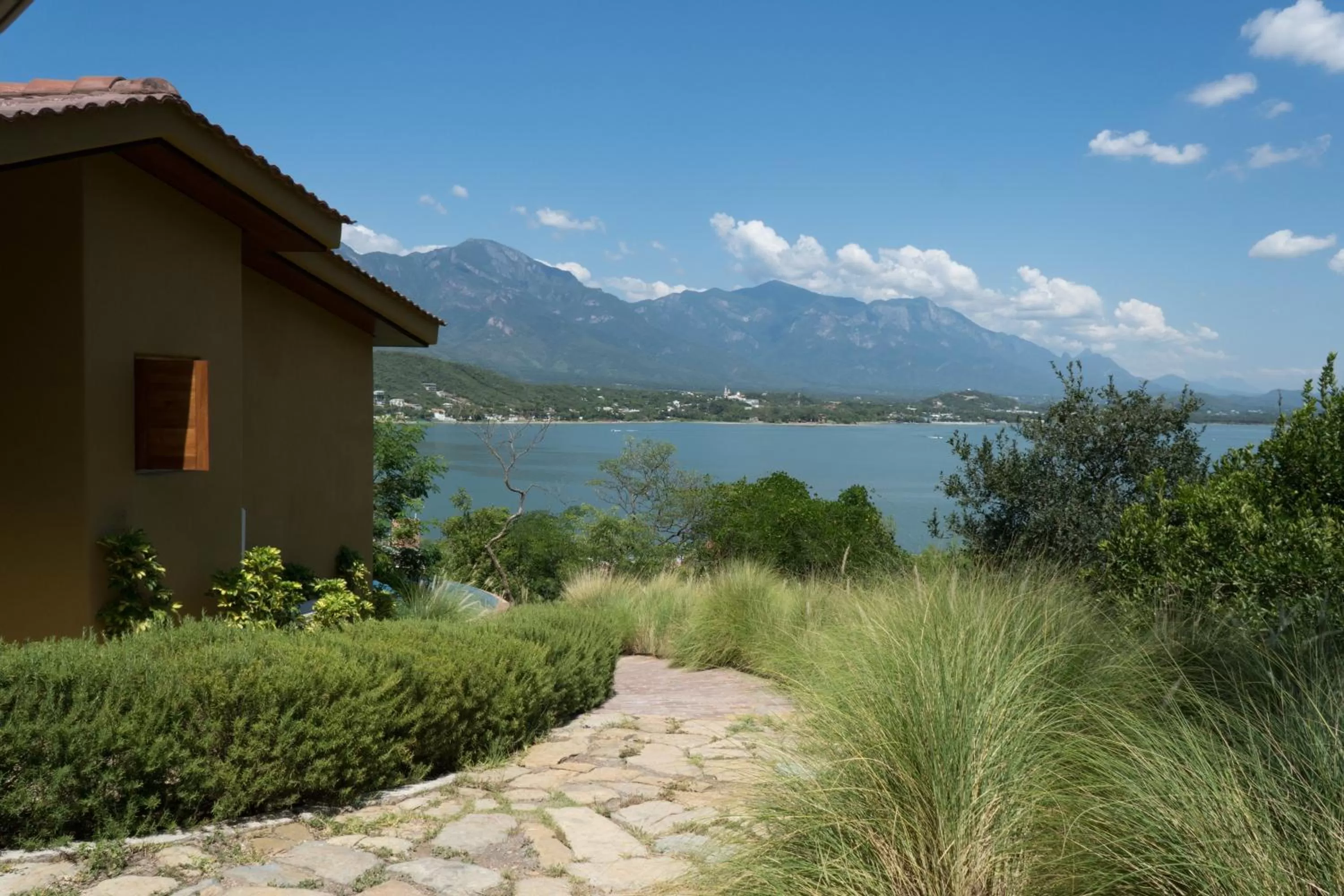 Property building in Gamma Monterrey Rincon de Santiago