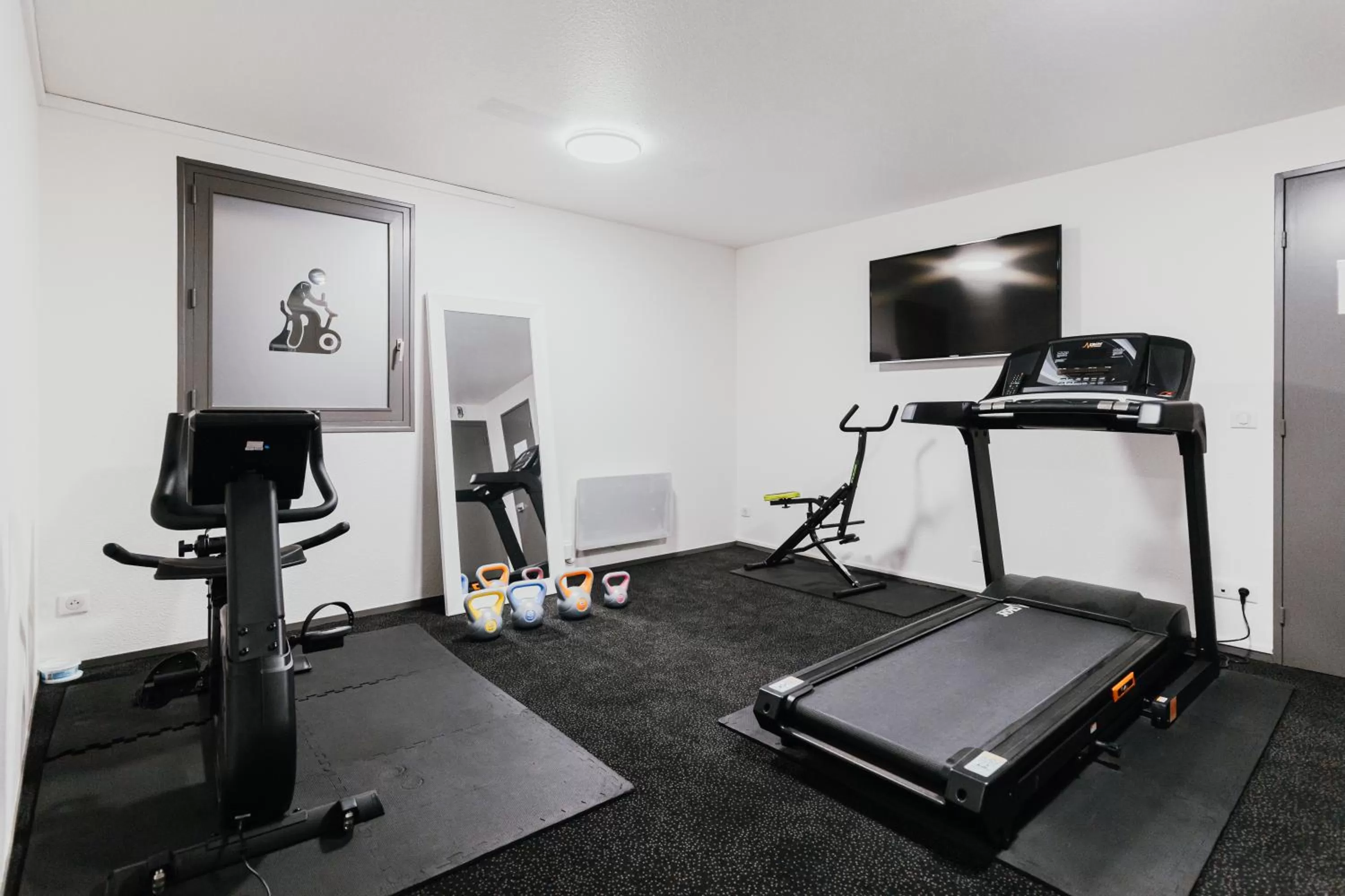 Fitness centre/facilities in Sure Hotel by Best Western Limoges Sud