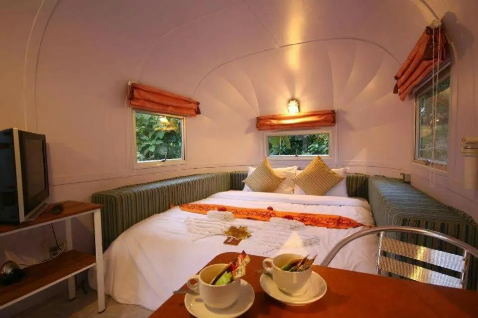 Bed in Mari Pai Resort