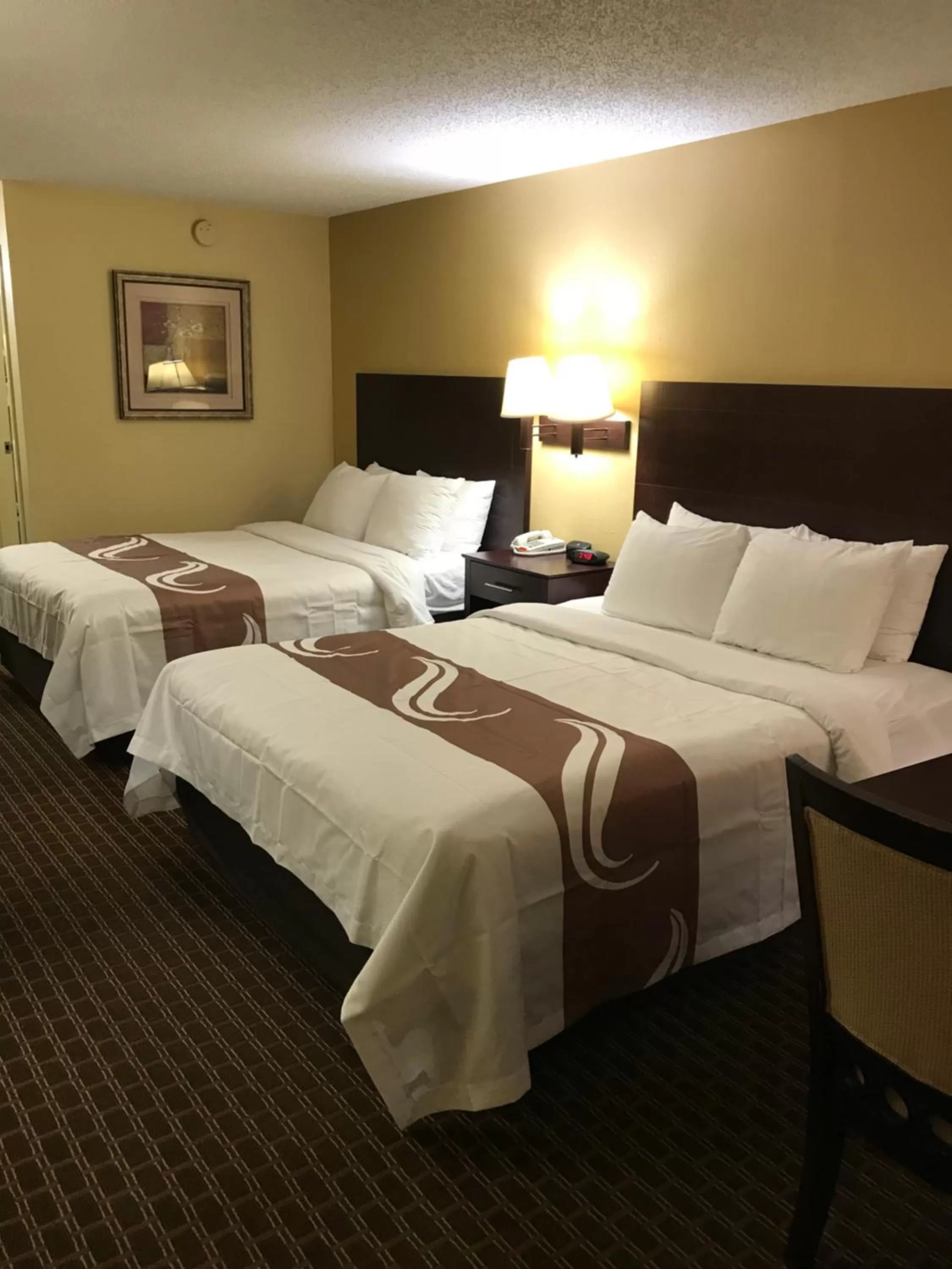 Bed in Quality Inn Franklin South