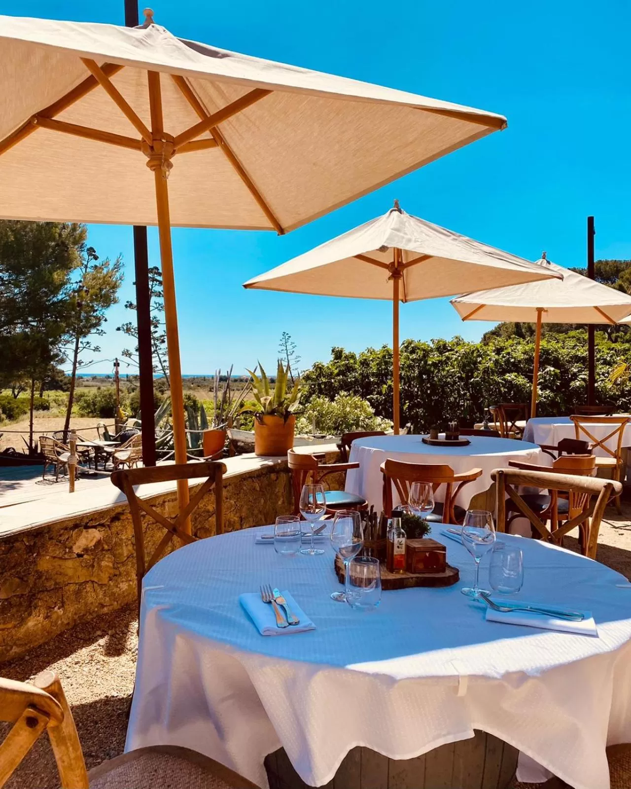 Balcony/Terrace, Restaurant/Places to Eat in Château le Bouïs